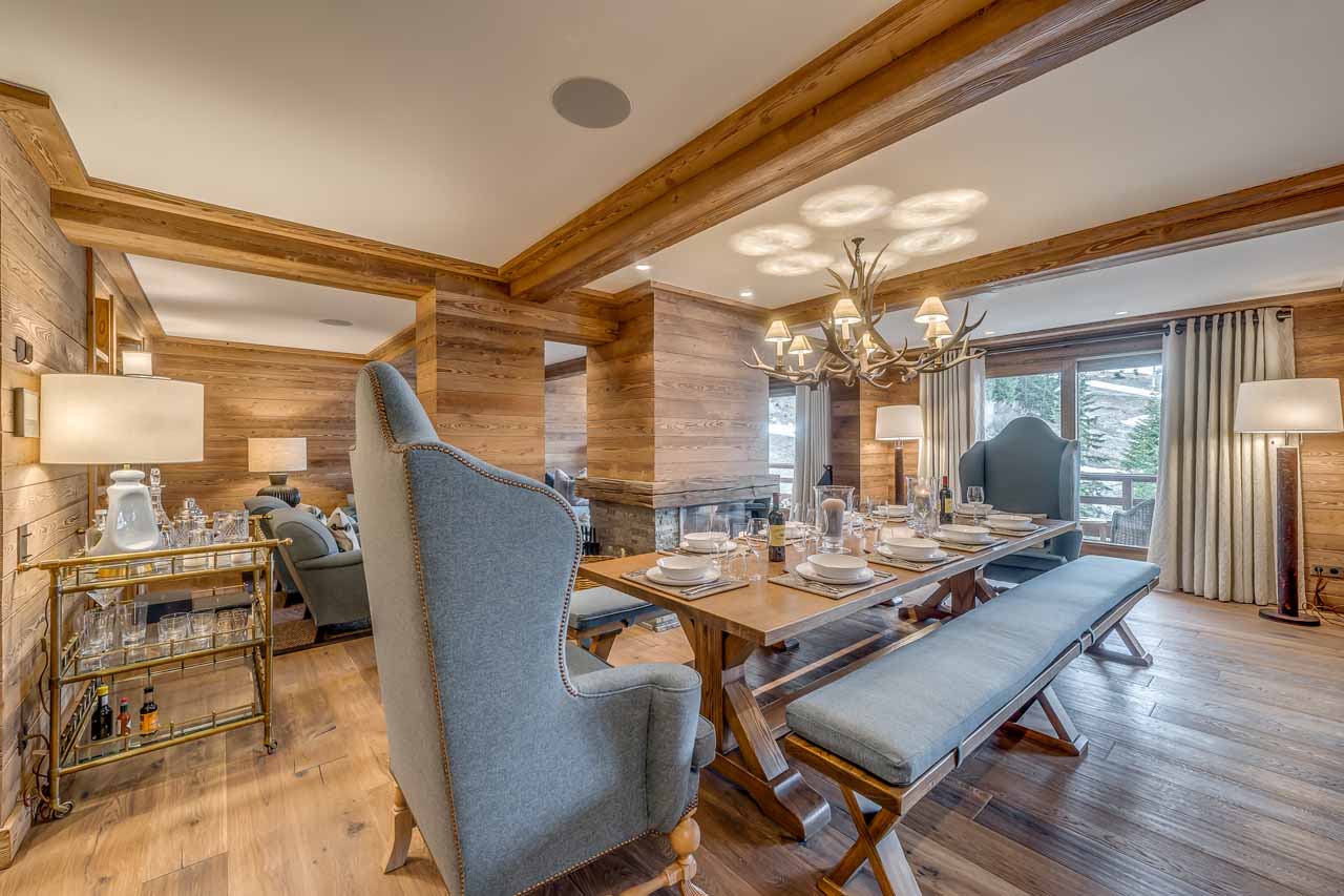 Dining area at Apartment Chamois in Meribel