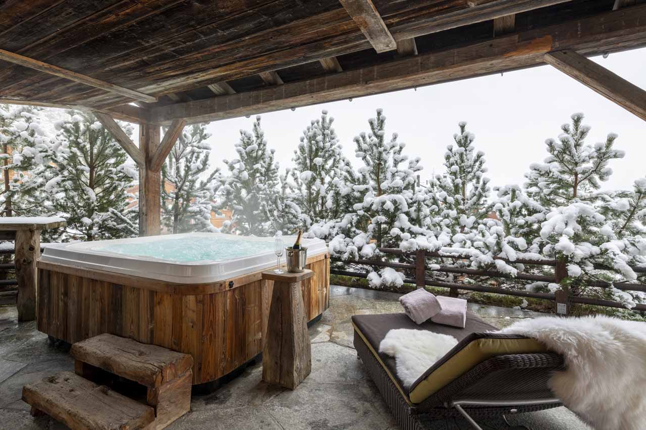 Hot tub at Chalet Grace in Zermatt