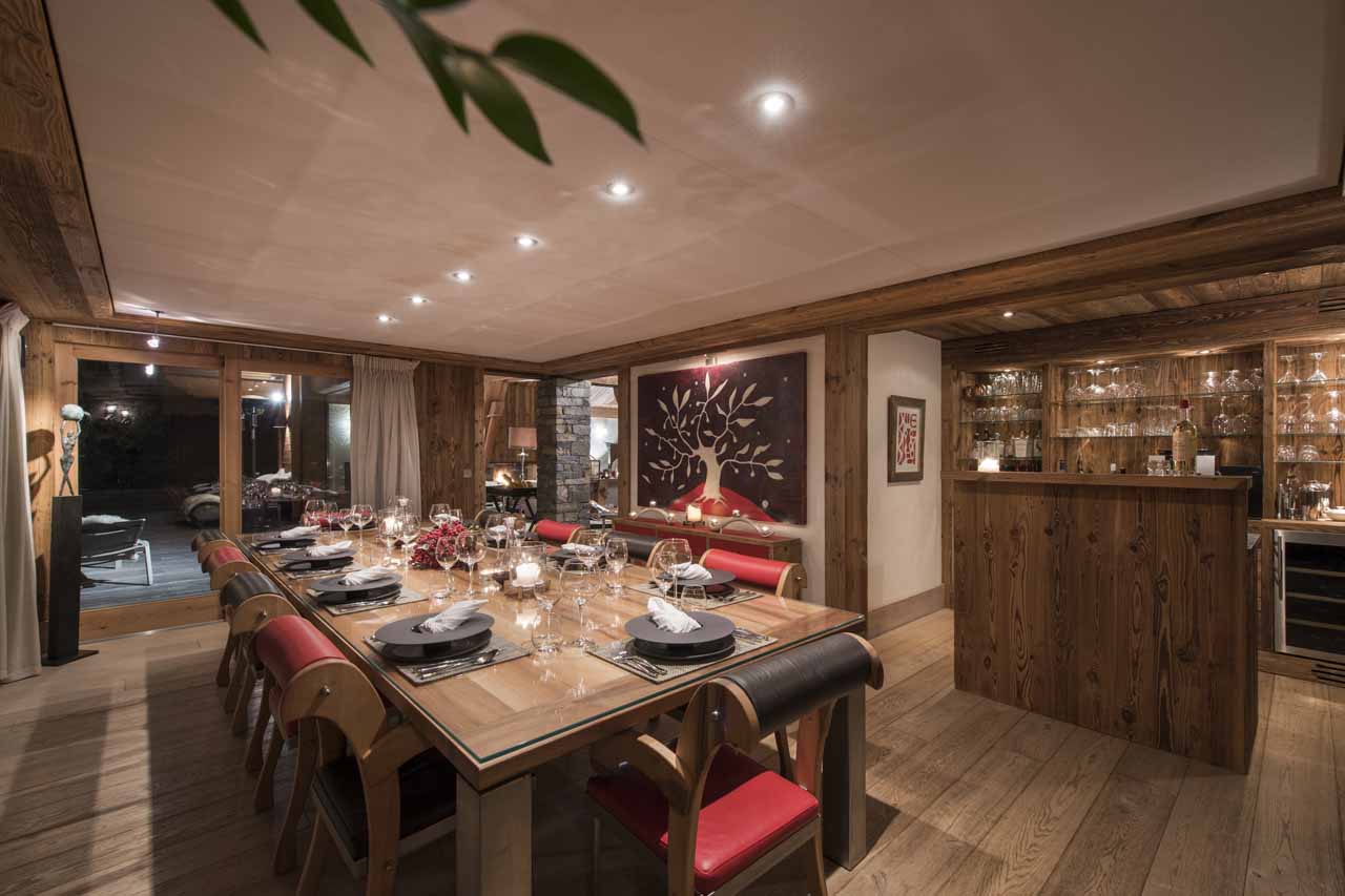 Dining room at night in Chalet Mont Tremblant in Meribel