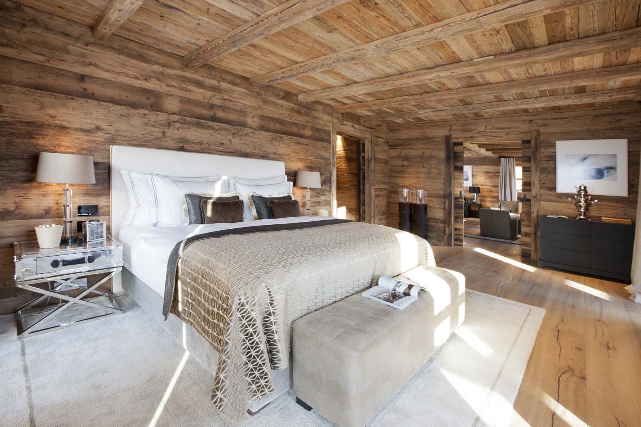Bedroom six at Chalet N in Lech