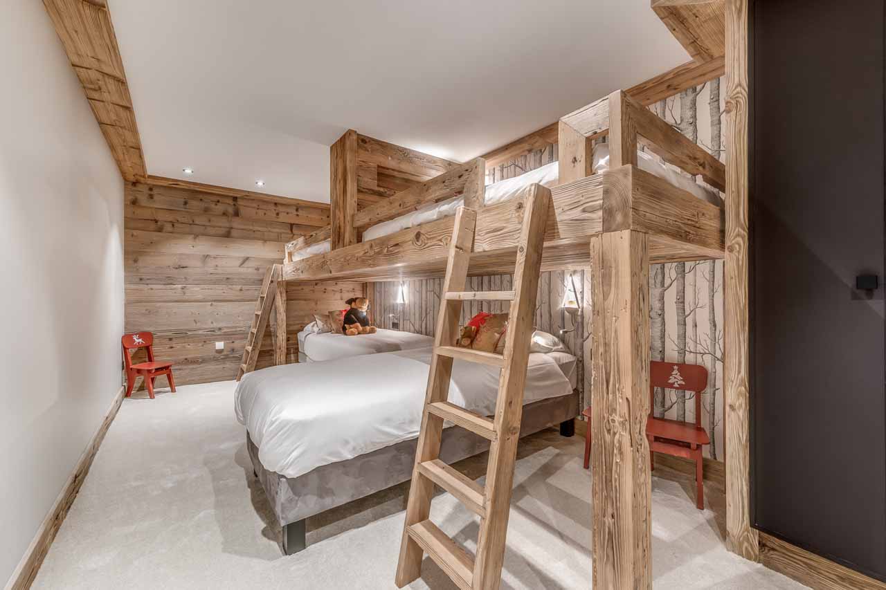 Bunk bedroom at Chalet Namaste in Courchevel 1850