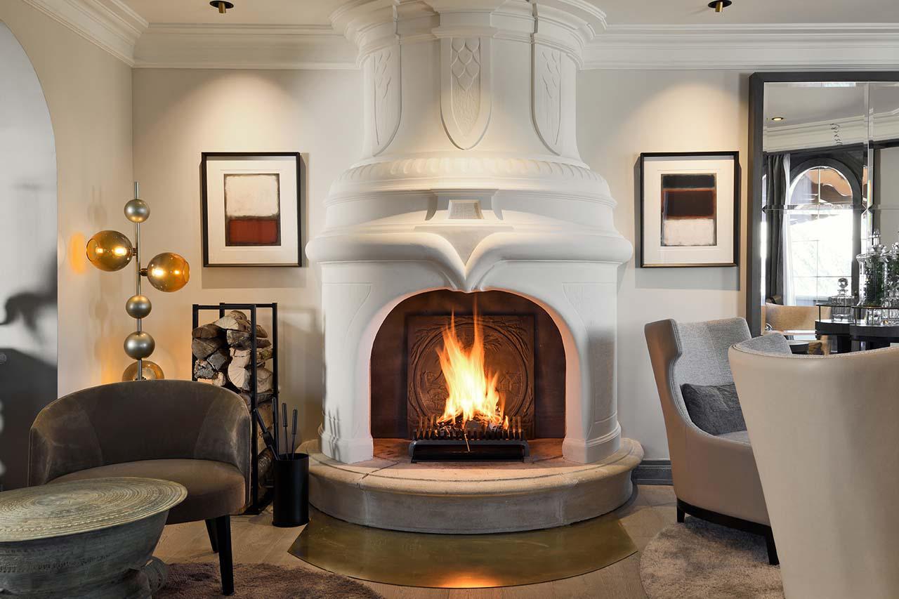 Fireplace in Apartment Bel Air in Courchevel 1850