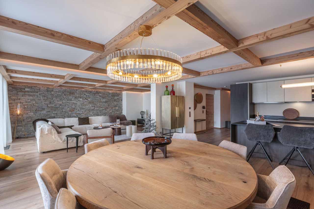 Dining table in Apartment Brunello, Courchevel 1850