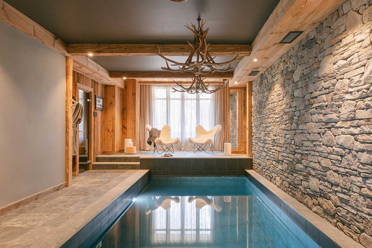 Swimming pool in Chalet Calistoga, Val d'Isere
