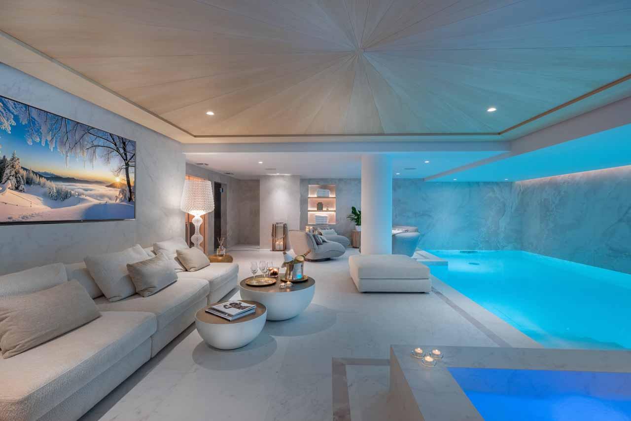Chalet Le Blanchot spa in Courchevel