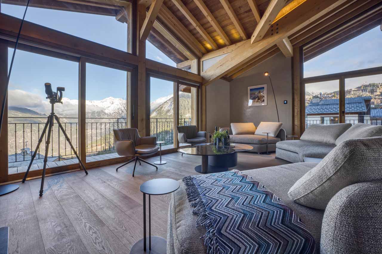 Living area views at Chalet Nid d'Hiver in Courchevel 1550