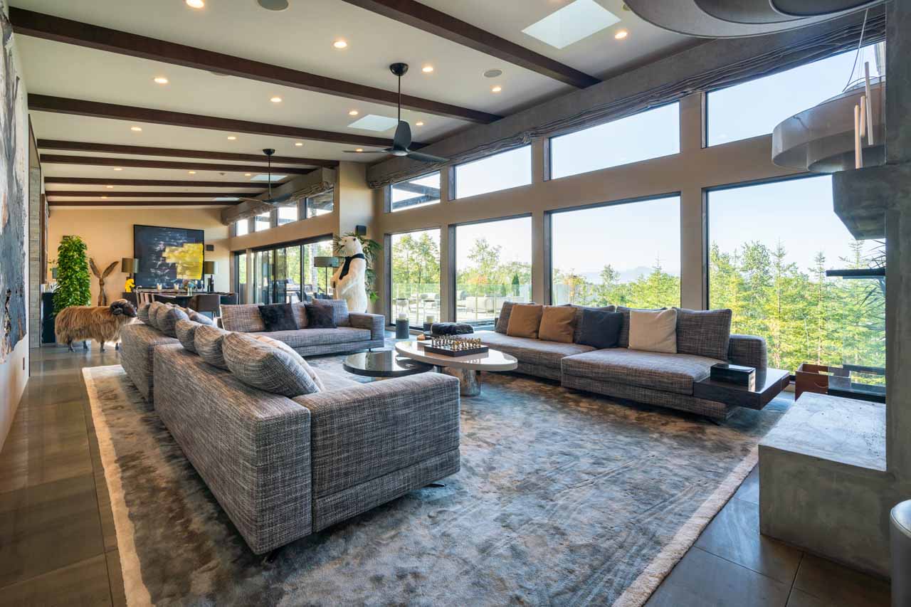 Living area at Seasons Residence in Niseko