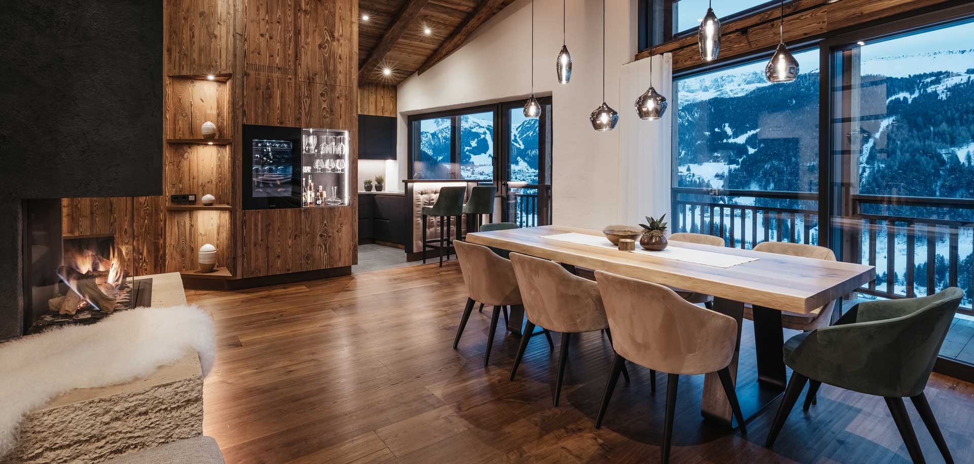 Self catered chalet Filip in Val Gardena dining room