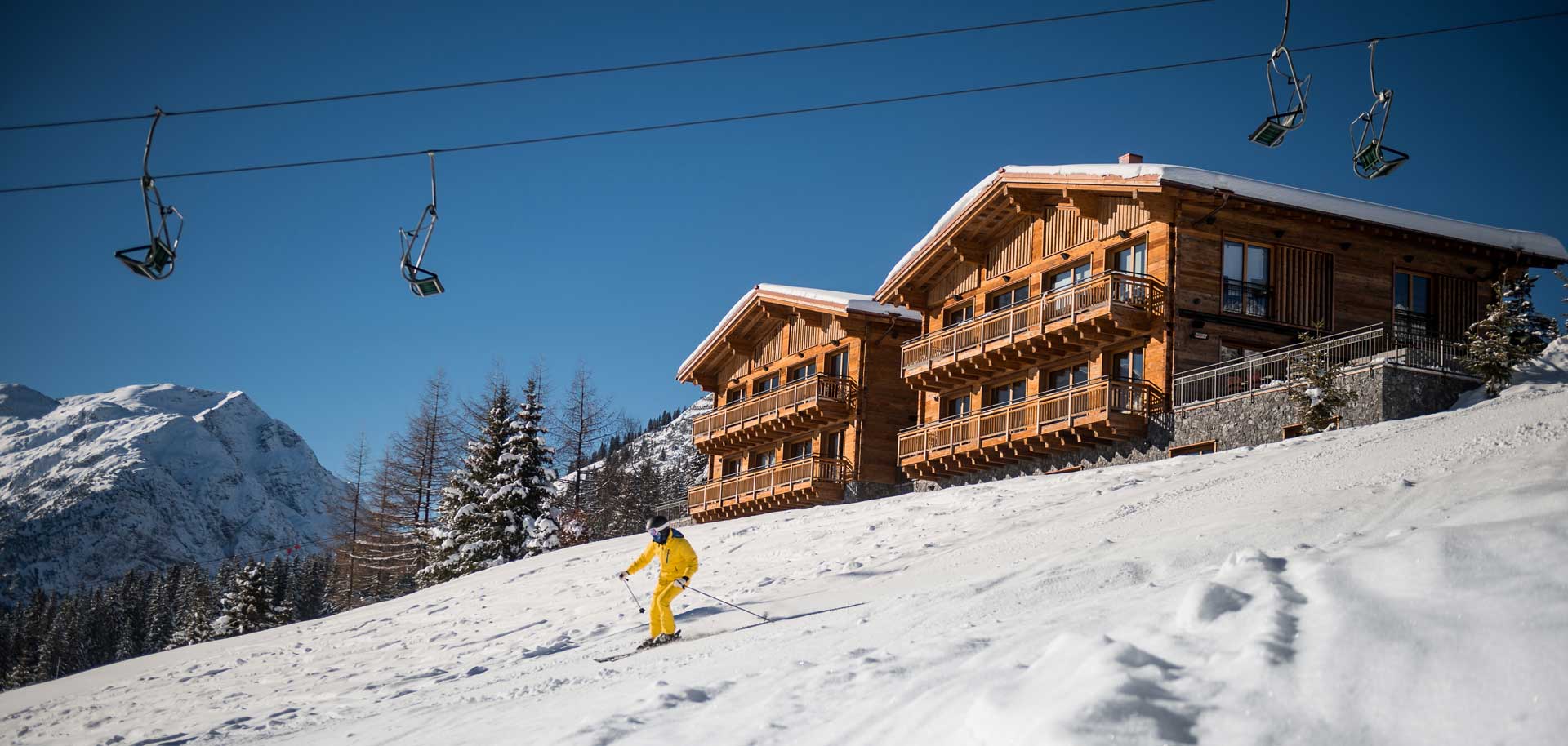 Ski-in ski-out chalet in Lech
