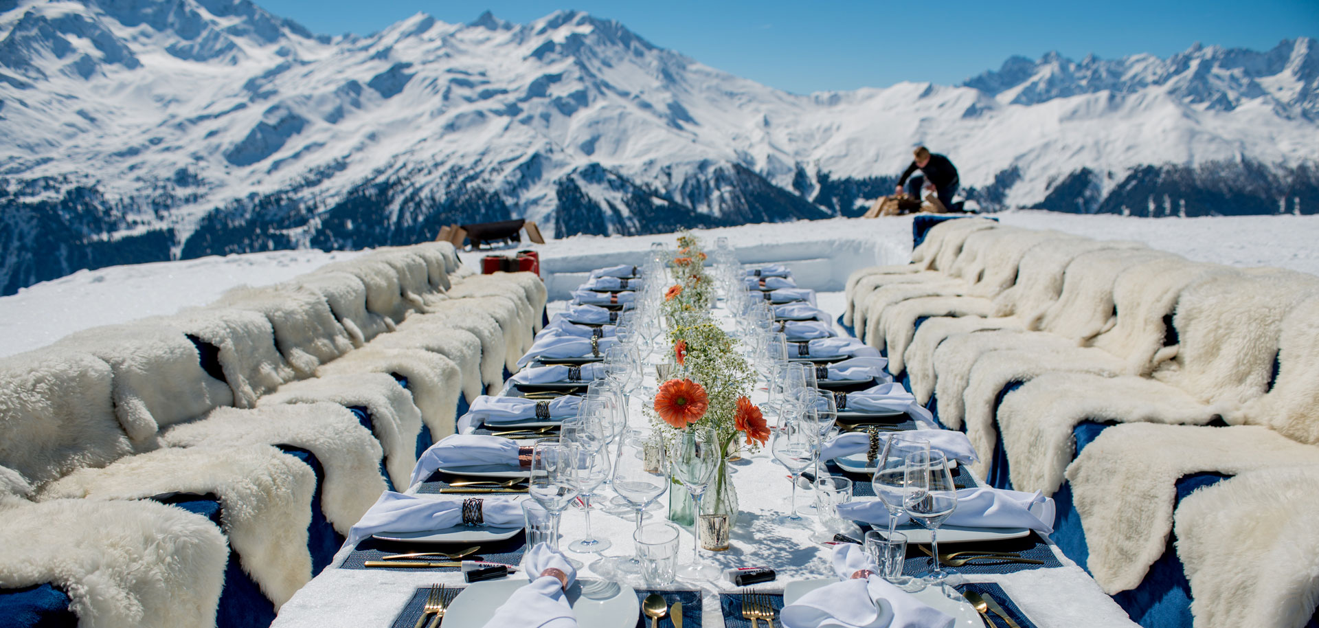Snow Table Dining in Verbier