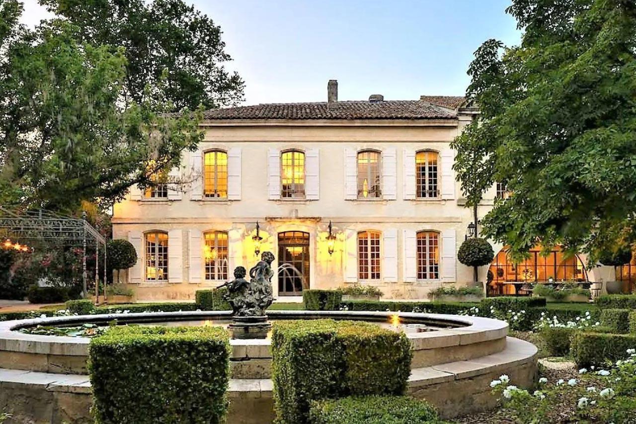 Exterior of La Demeure de Maussane in Provence