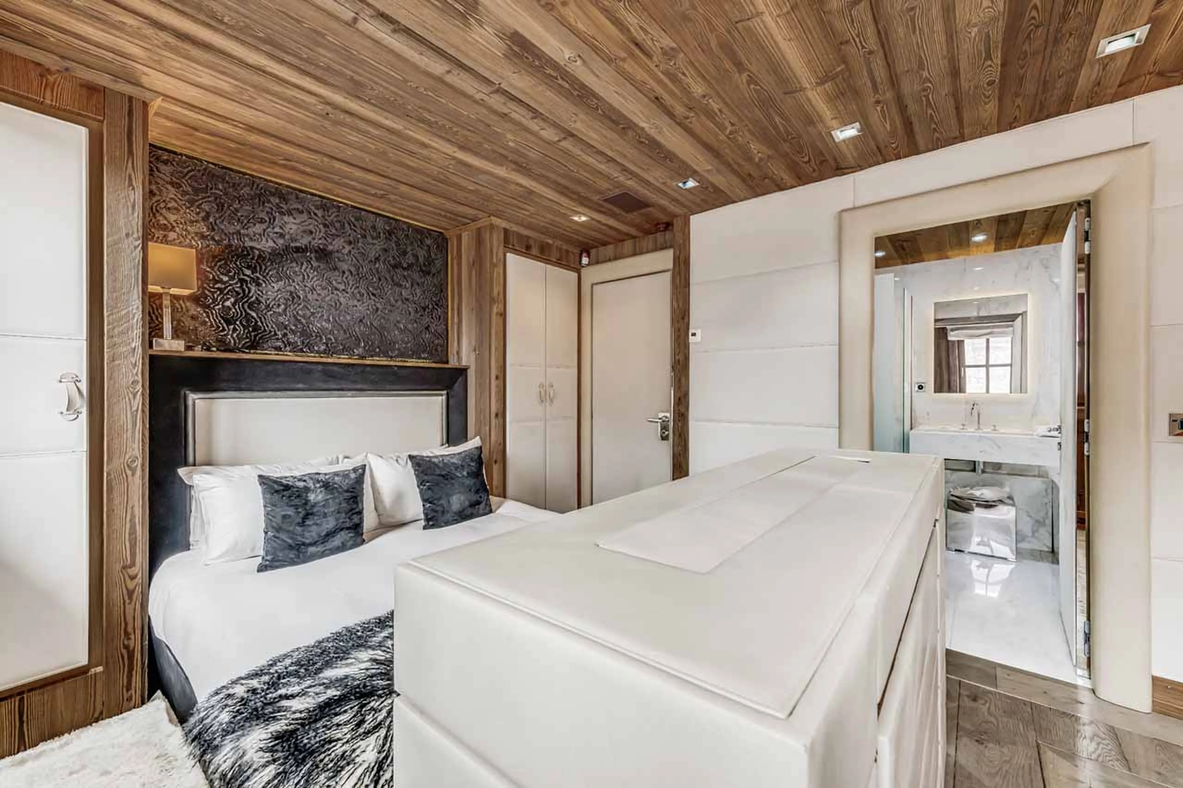 Master double bedroom with dressing room and terrace access in Chalet Carat, Courchevel 1850