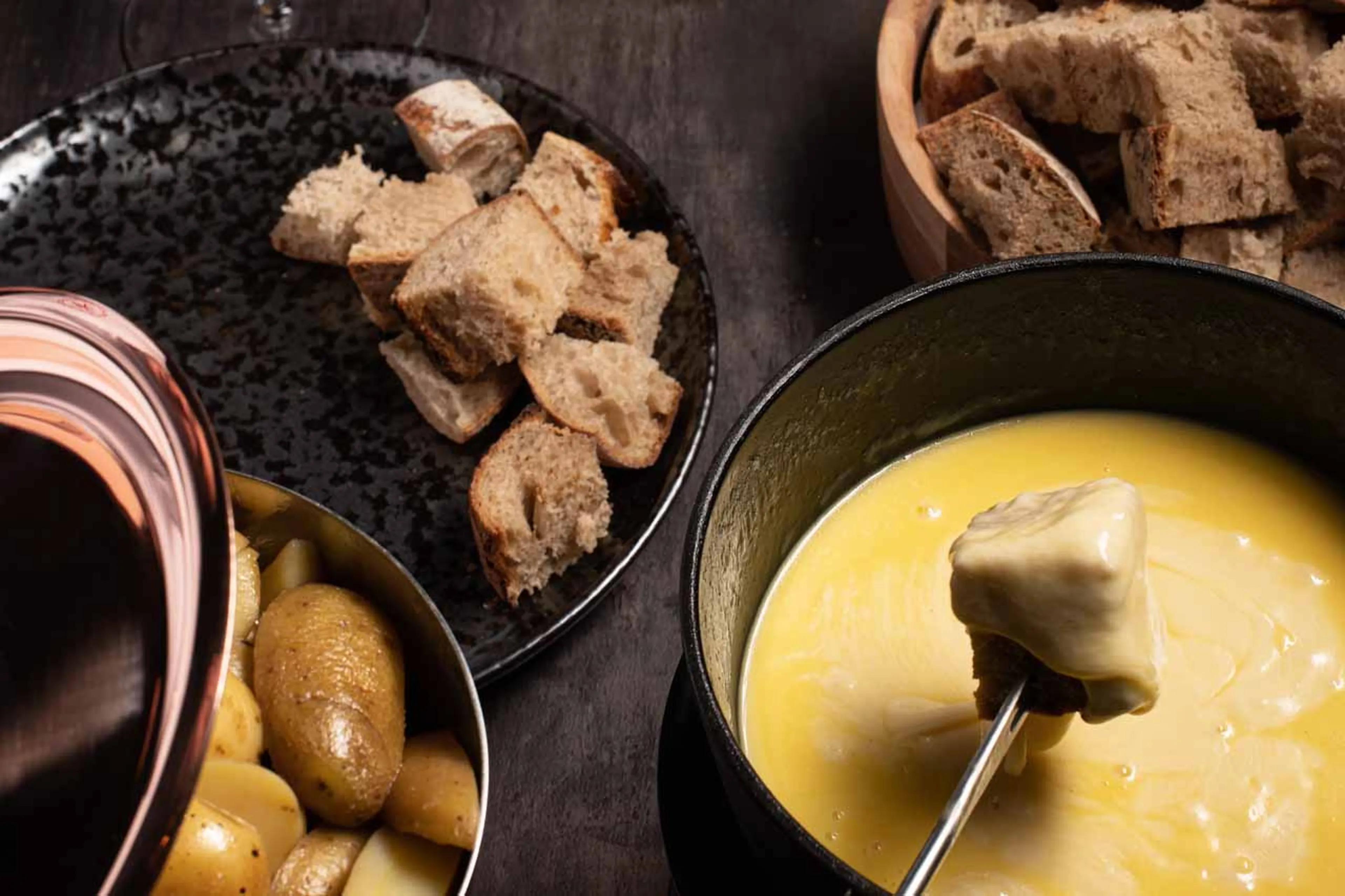 Bottleneck fondue at K2 Palace in Courchevel 1850