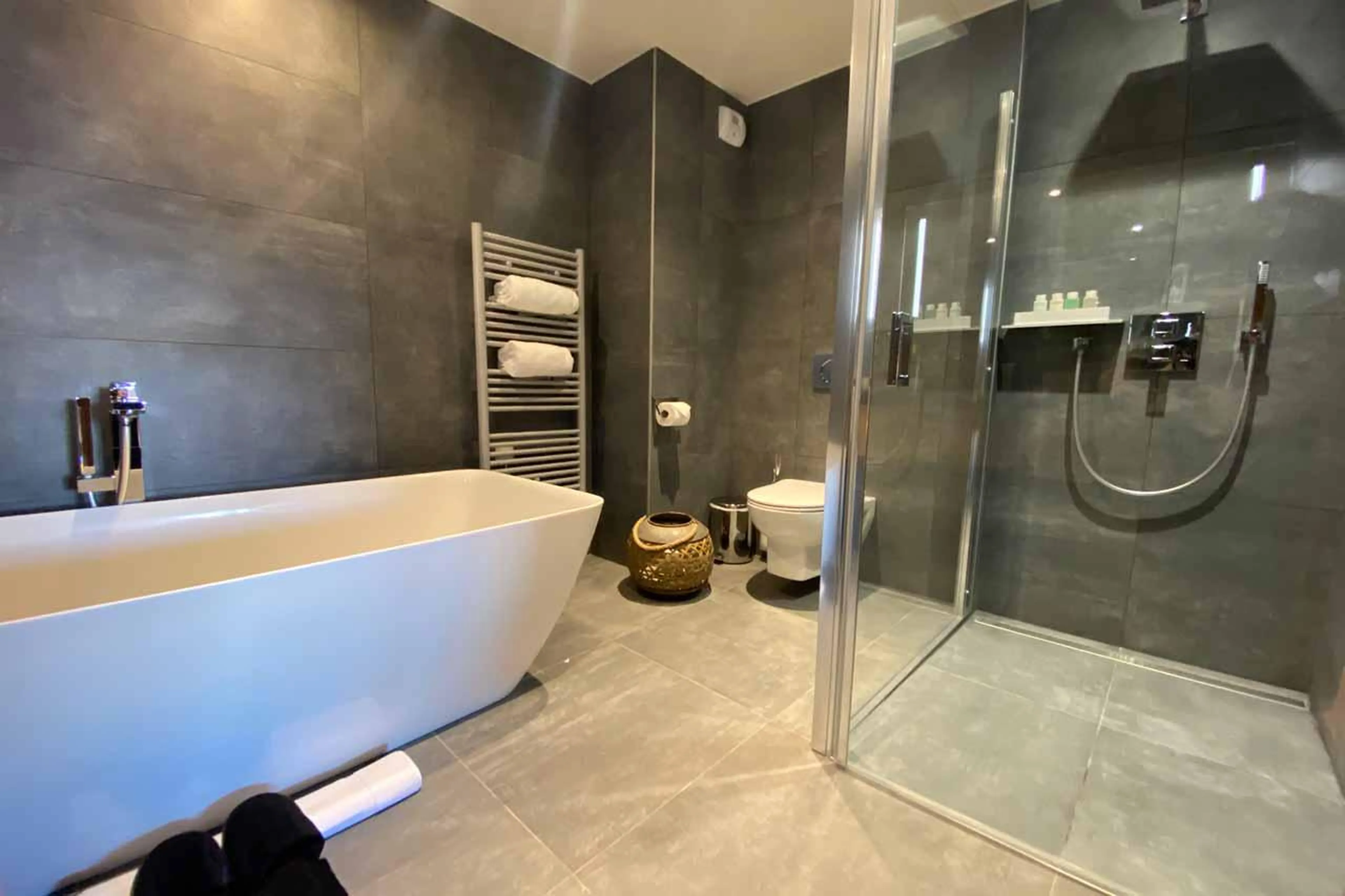 Bathroom three at Chalet Centenary in Courchevel 1650