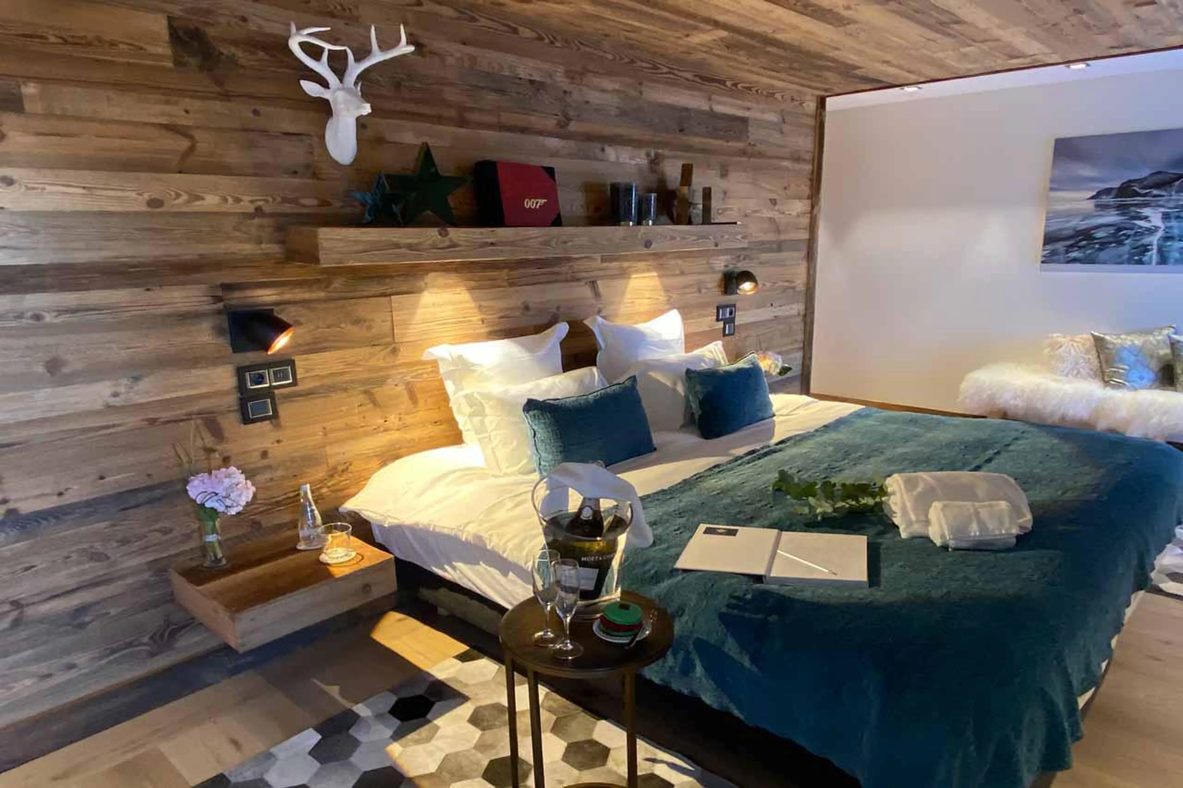 Bedroom one at Chalet Centenary in Courchevel 1650