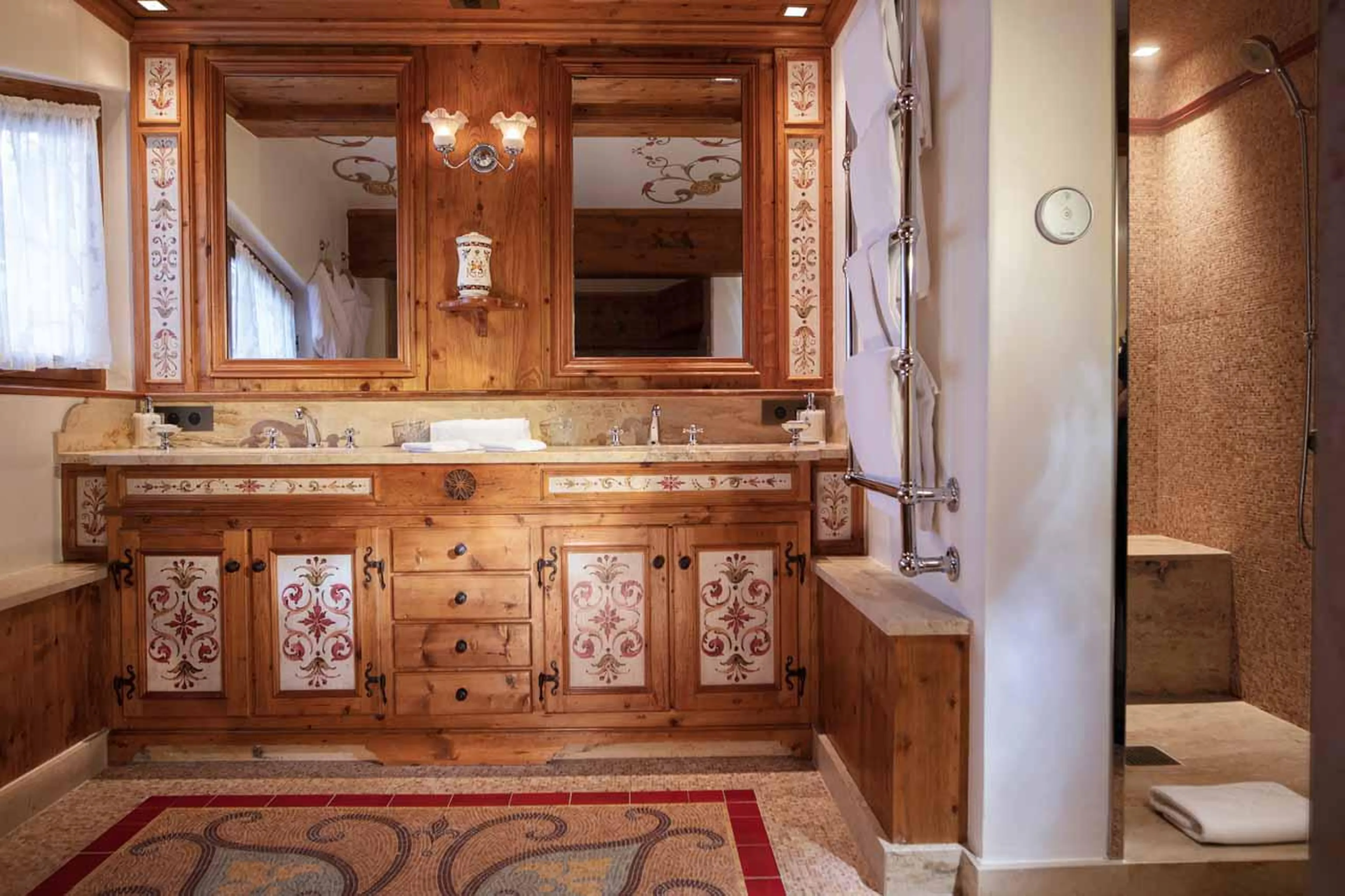 Double basin and shower in Penthouse Les Airelles in Courchevel 1850