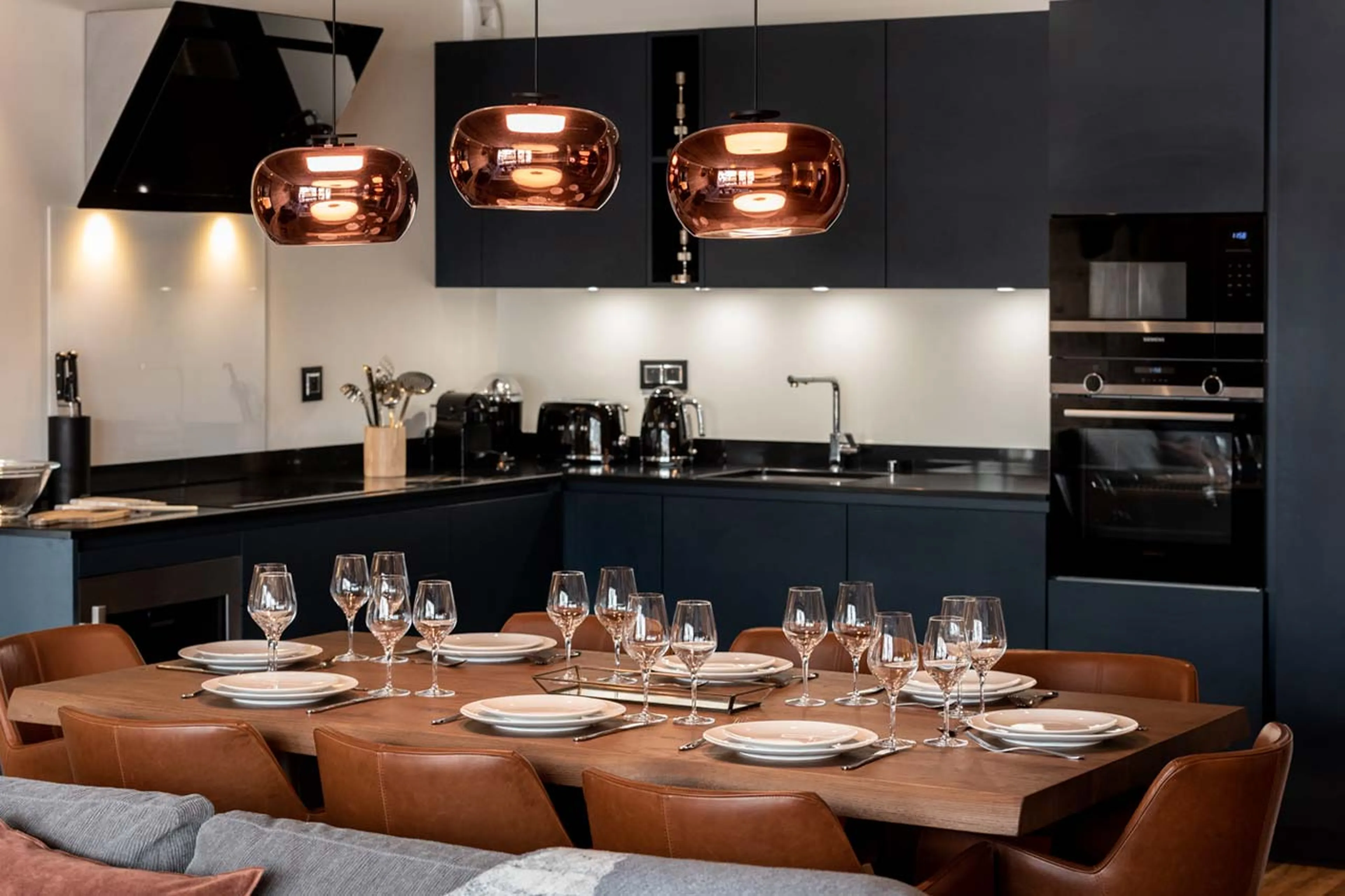 Well-equipped kitchen at Alaska Lodge 3 in Val d'Isere