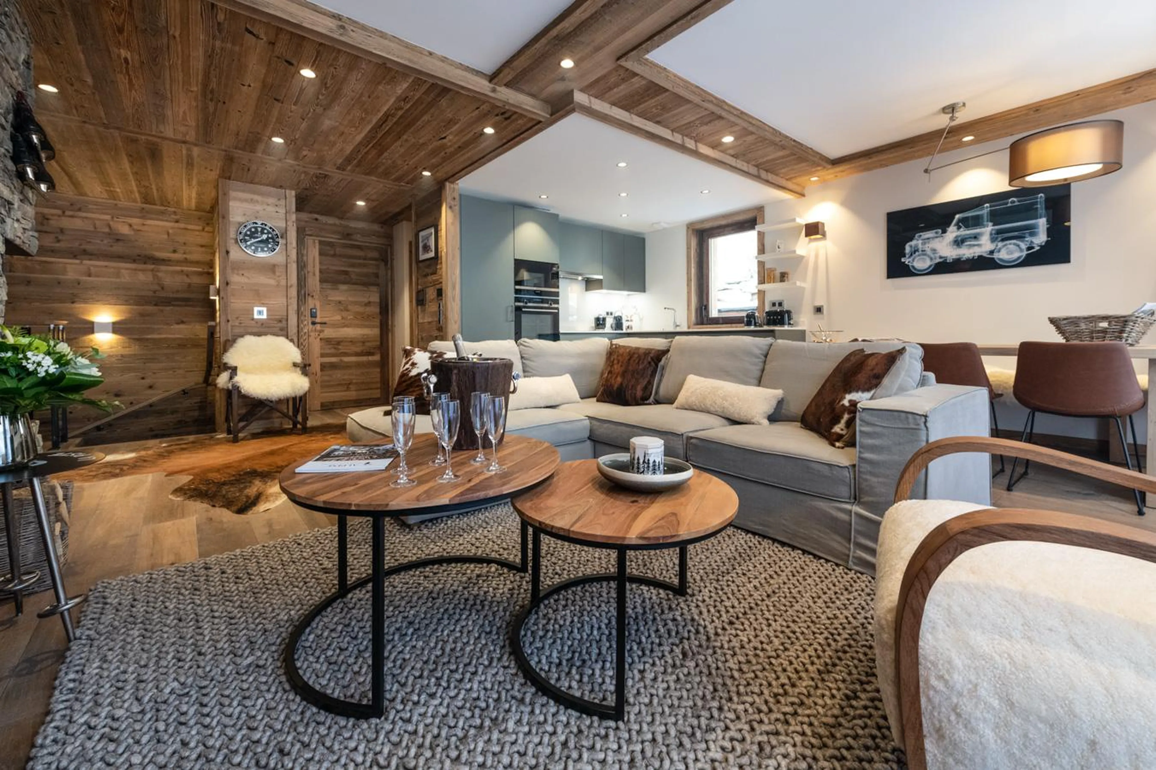 Open-plan living area in Alaska Lodge 5, Val d'Isere