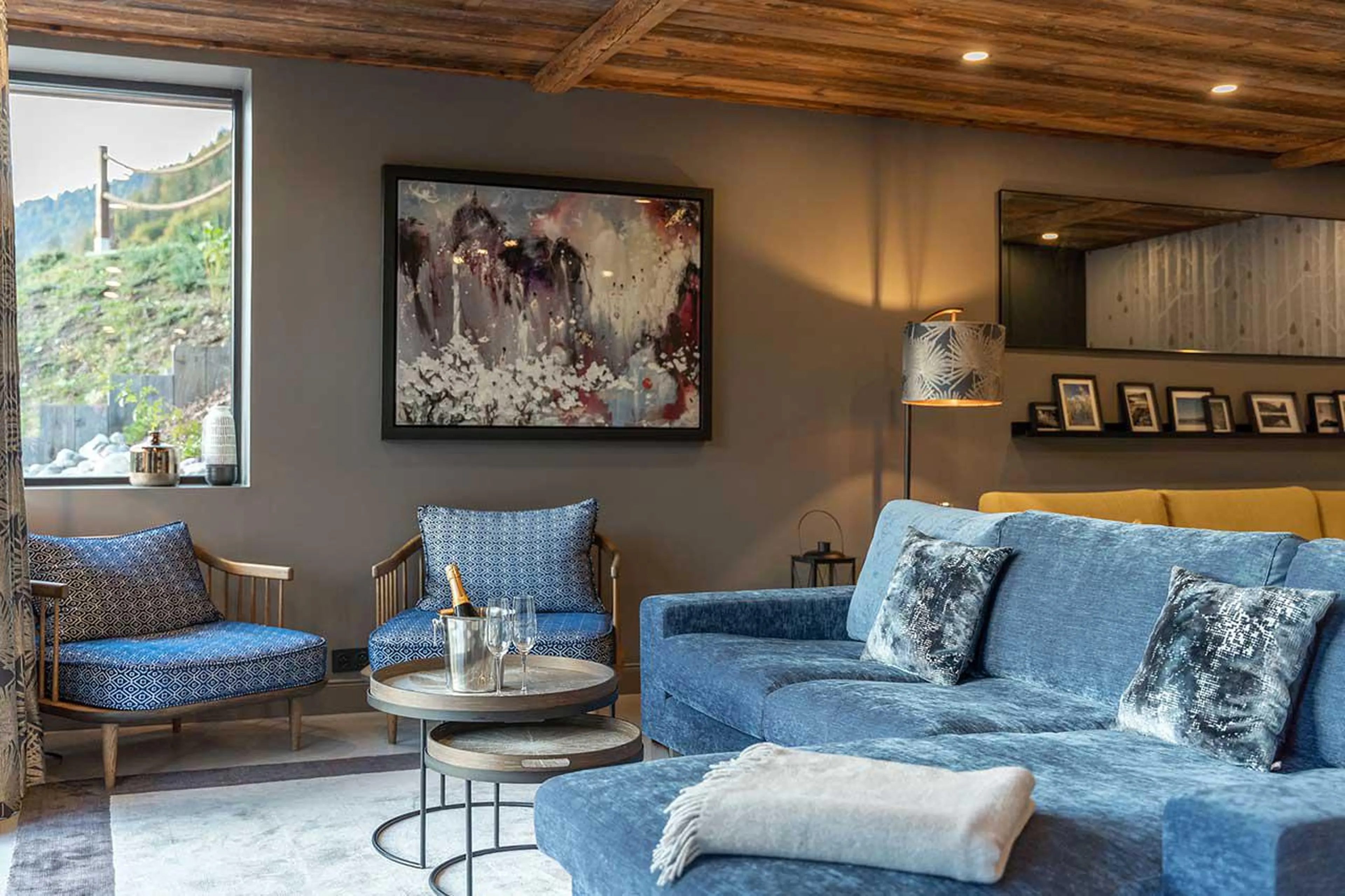 Lounge and TV area at Alpine Retreat in Morzine