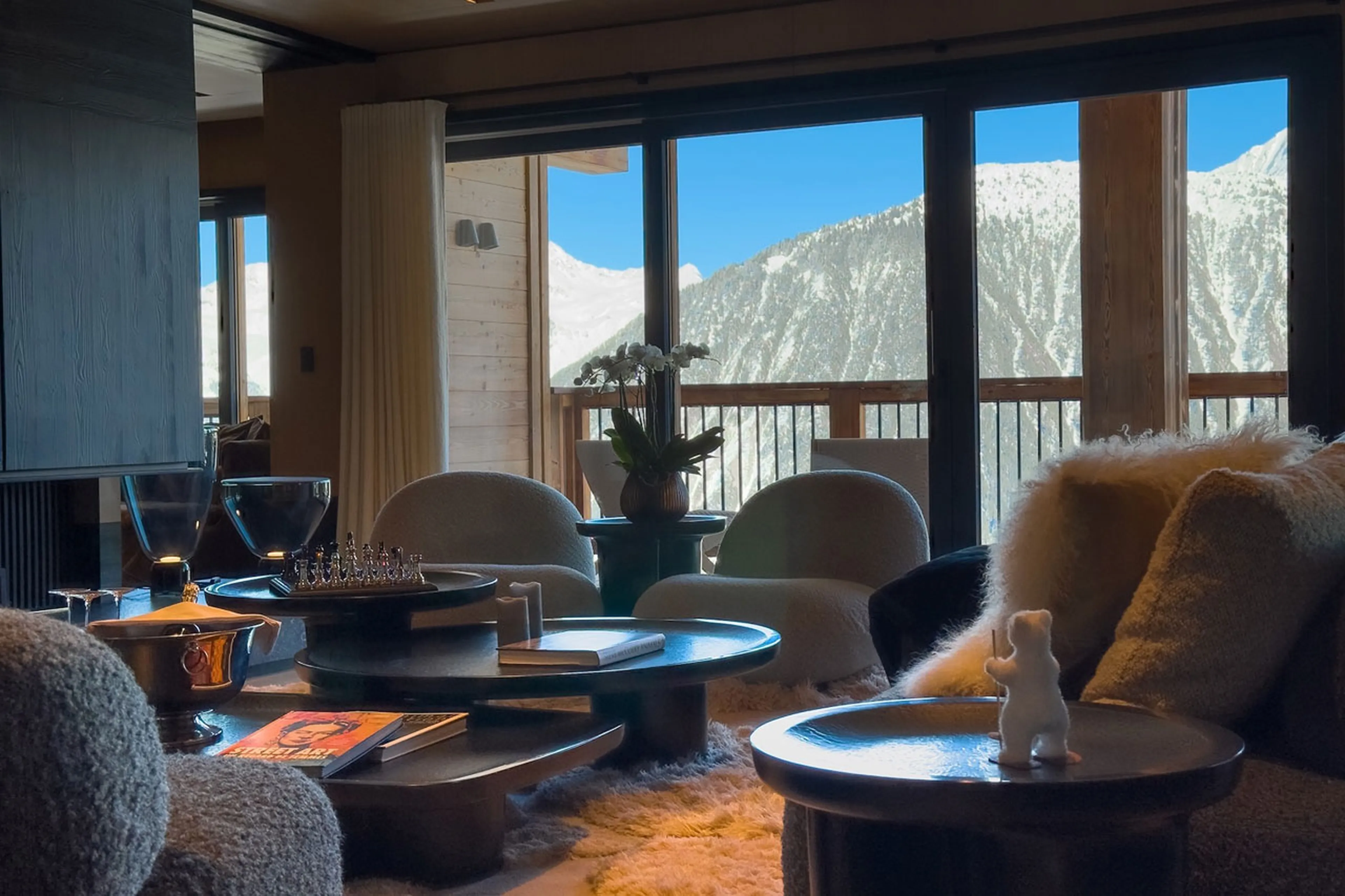 Living area sofas at Altara Penthouse in Courchevel 1850
