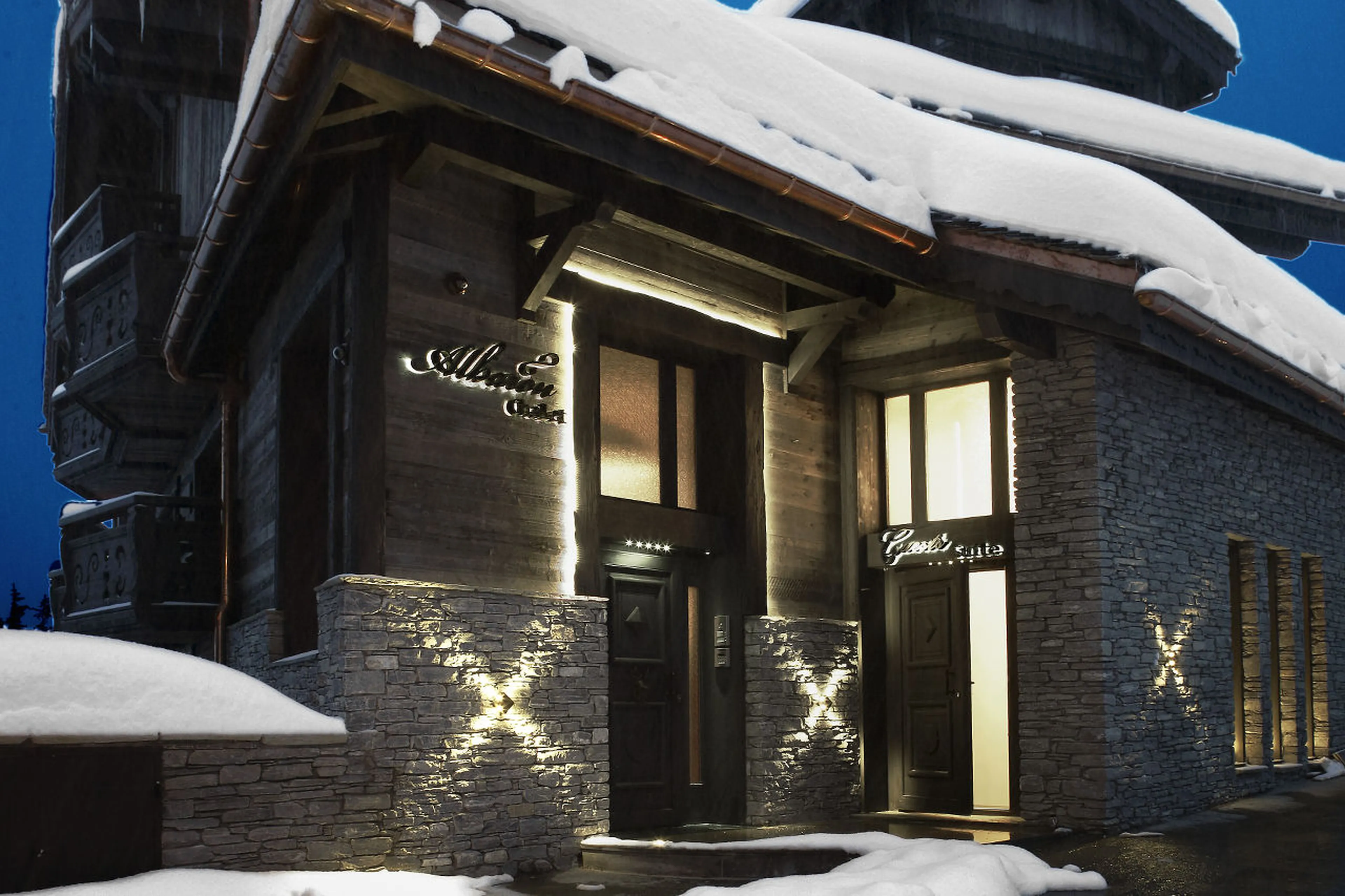 Exterior of Apartment Albaron in Courchevel 1850 built with stone and wood