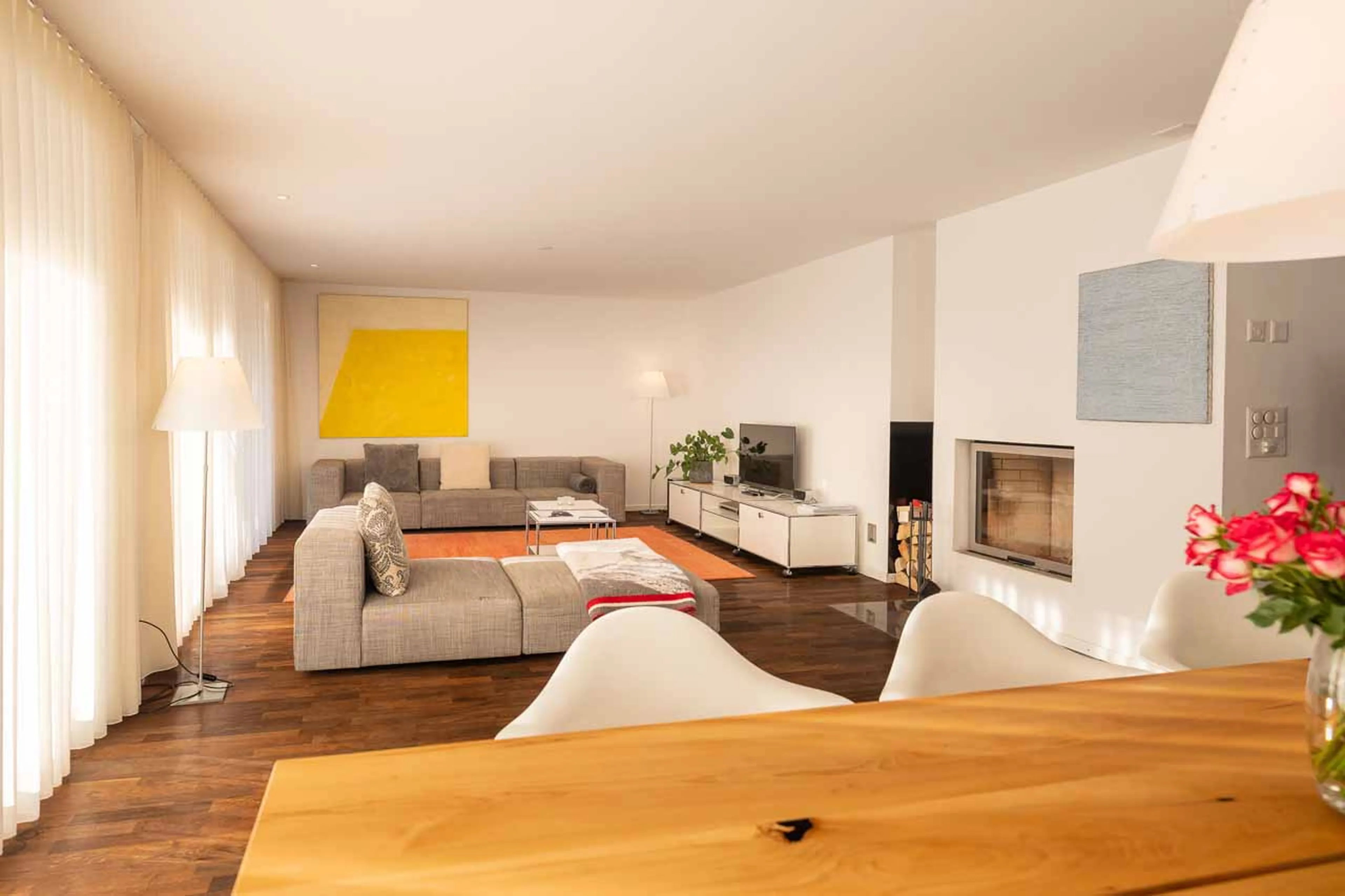 Open-plan living area at Apartment Altesse 1 in Zermatt