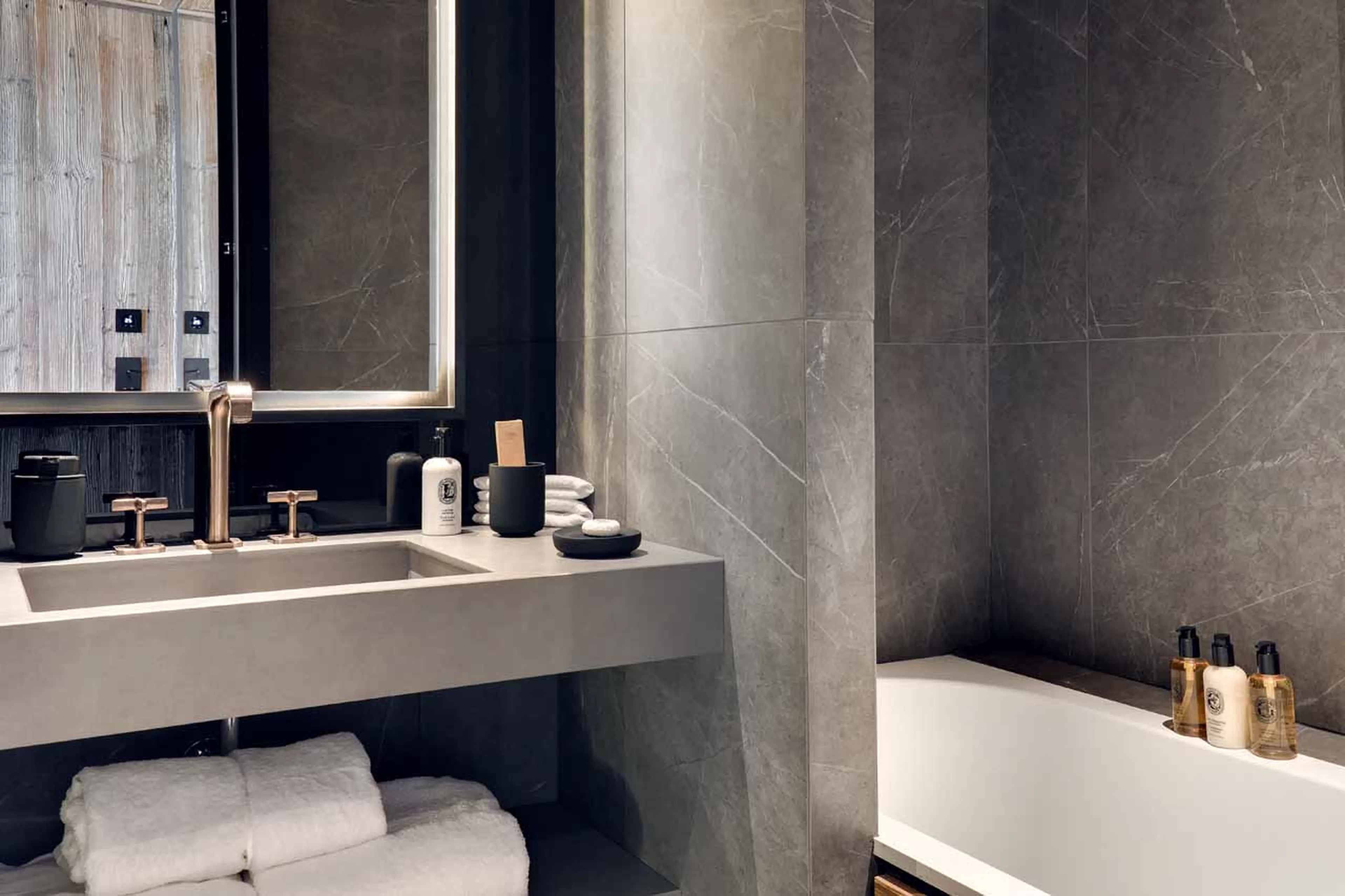 Bathroom one at Apartment Antares Mira 102