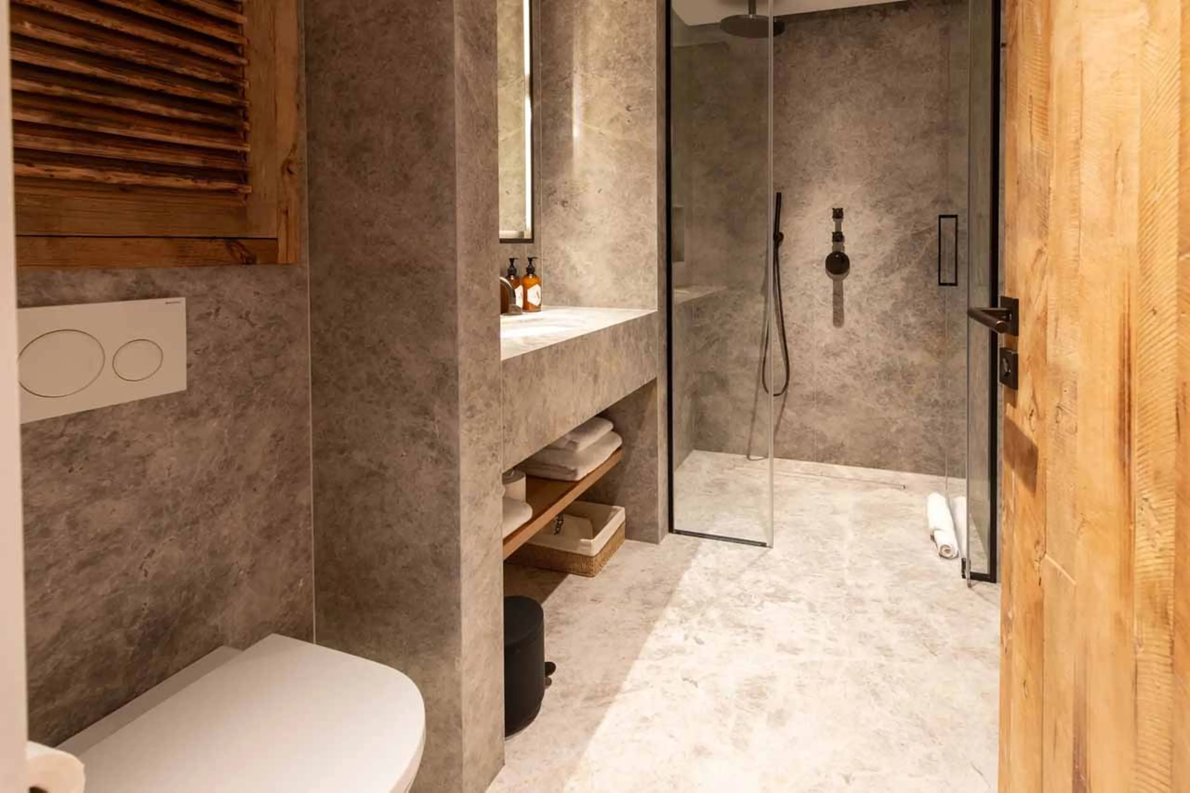 Bedroom 5 en-suite at Apartment Antares Ursa 501 in Meribel