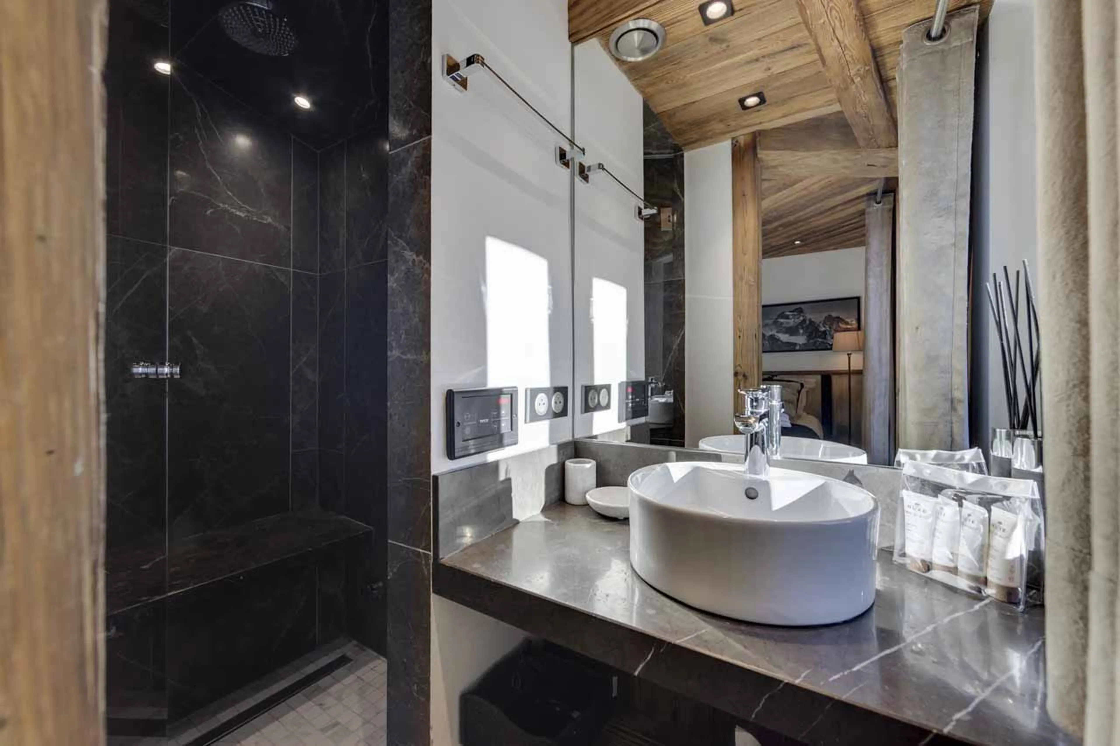 Bedroom 2 en-suite at Chalet Artemis in Val d'Isere
