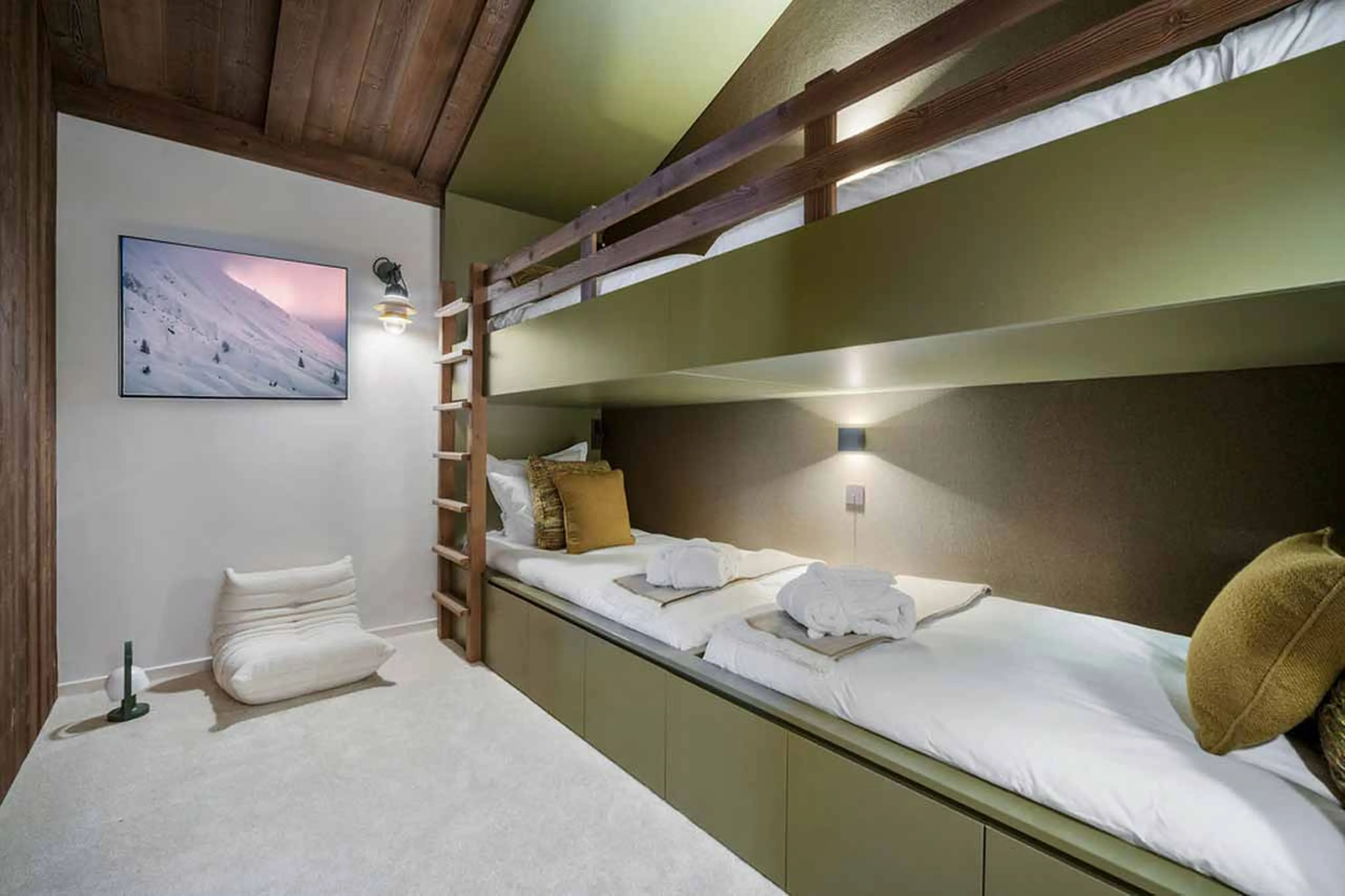 Bunk bedroom in Atmosphere Apartment 101, Courchevel 1850