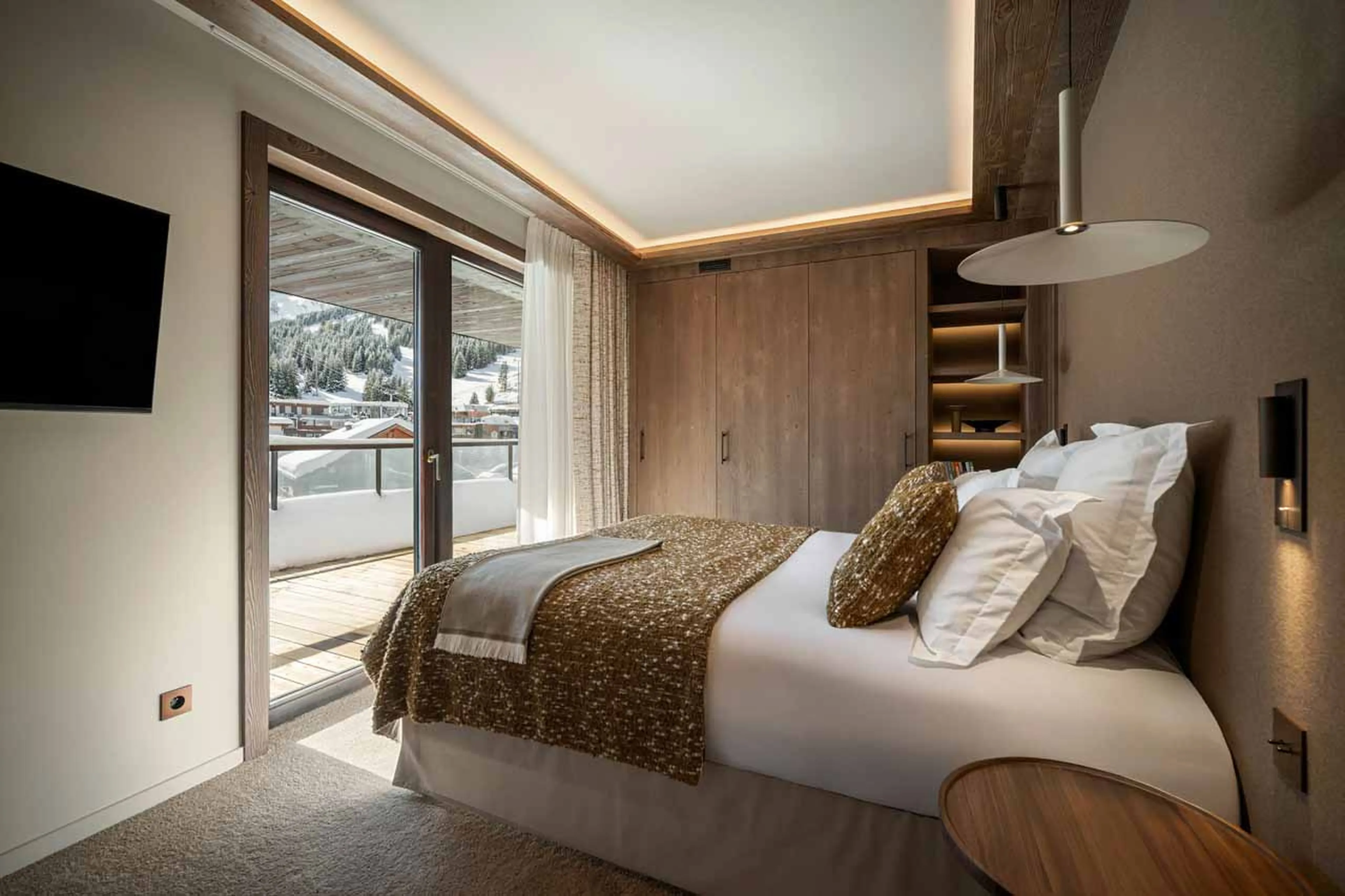 Double bedroom in Apartment Atmosphere 901, Courchevel 1850