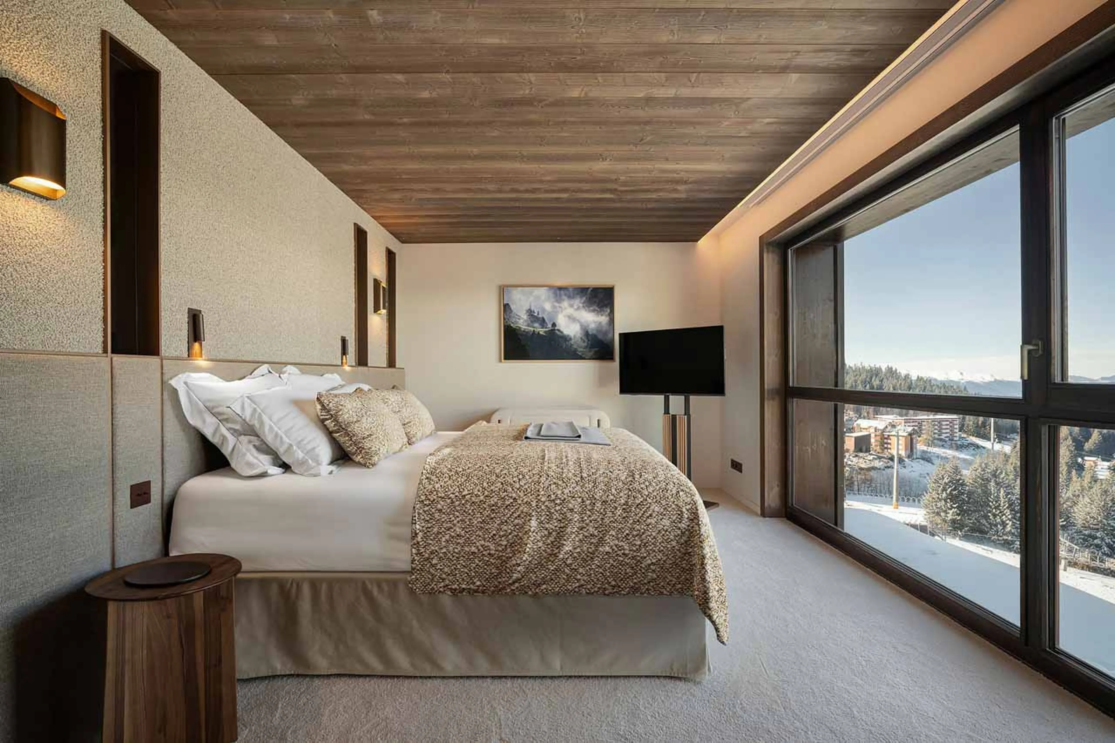 Double bedroom in Atmosphere Apartment 902, Courchevel 1850