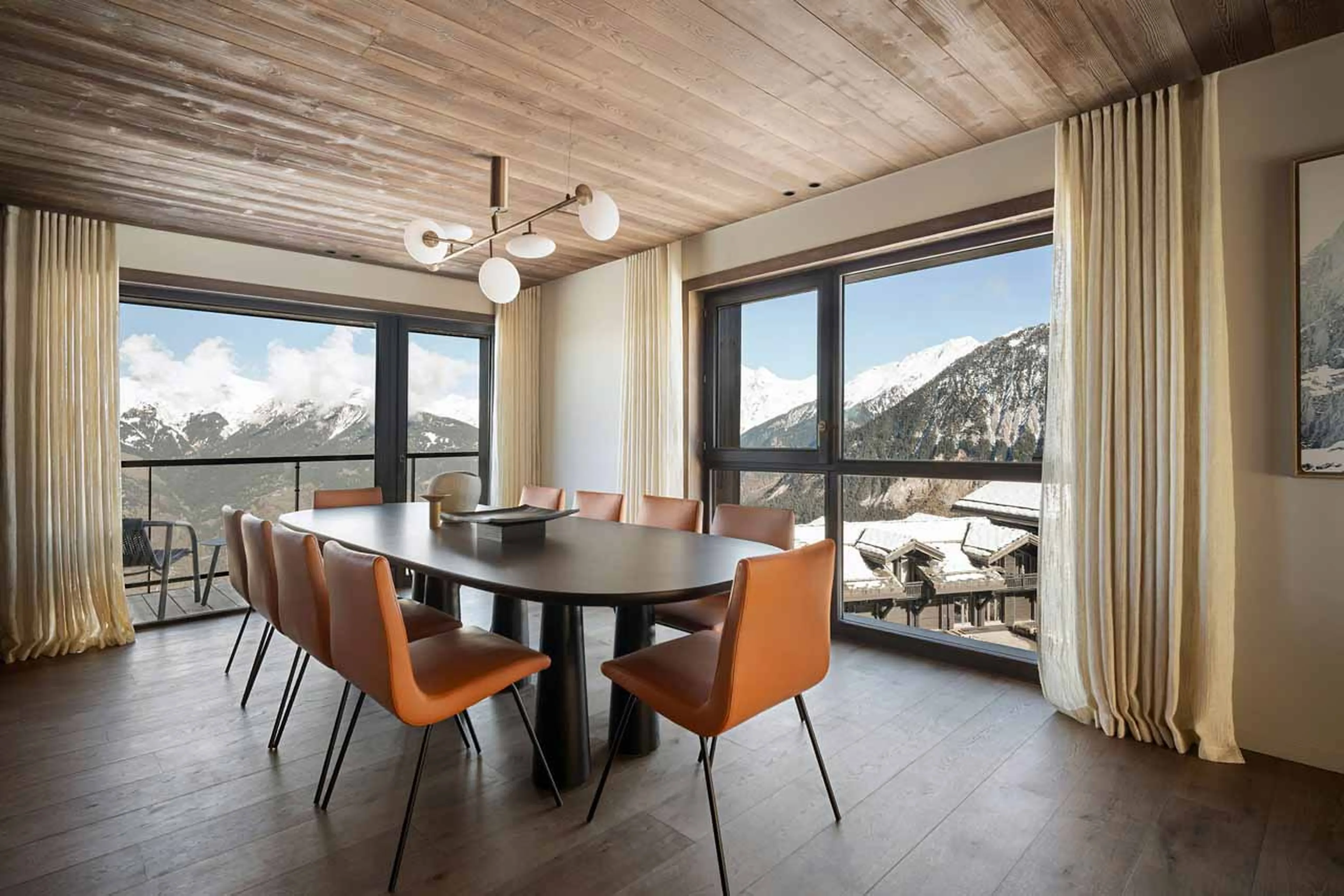 Dining area in Atmosphere Apartment 902, Courchevel 1850