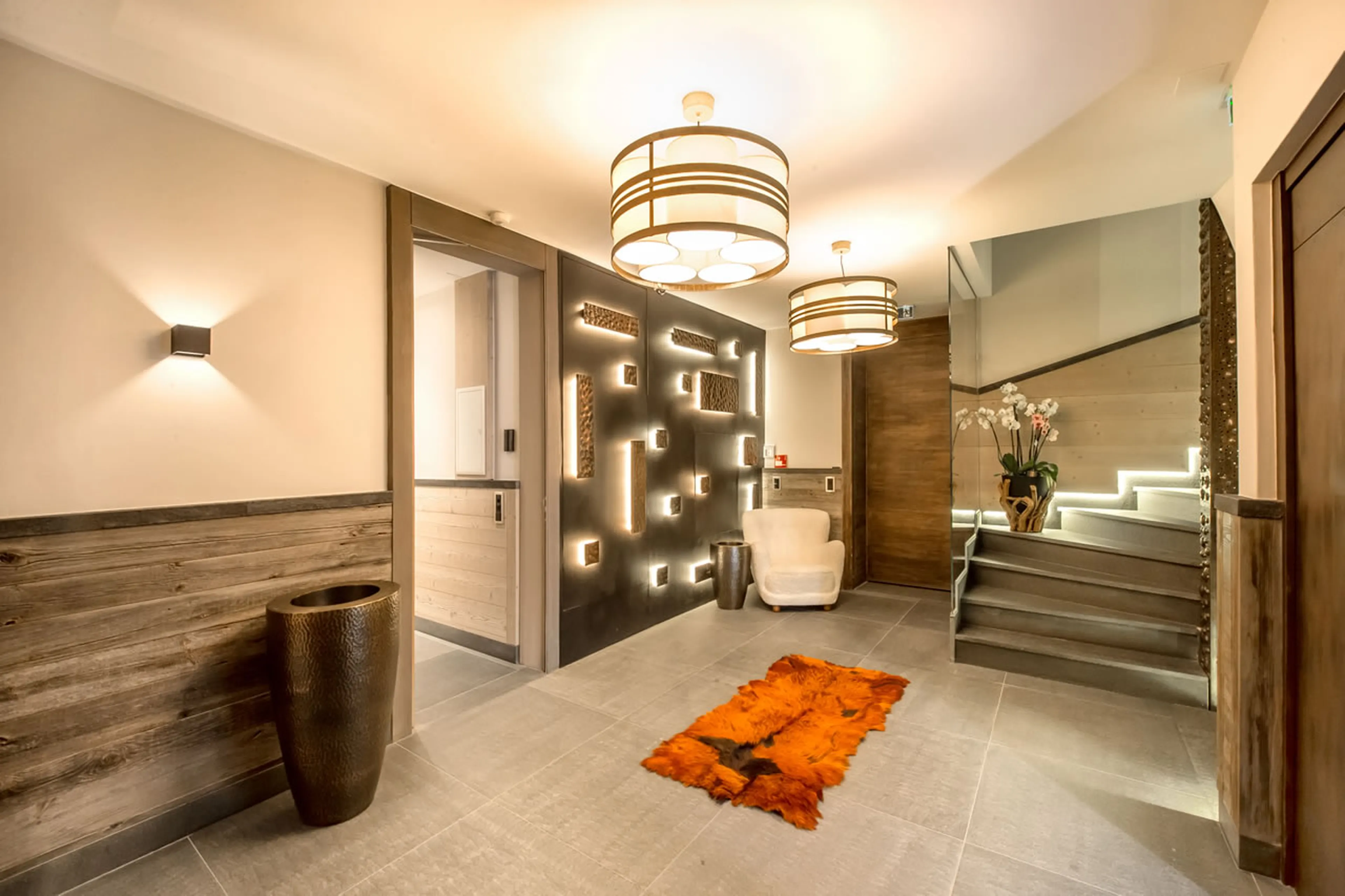 Main entrance hall to Apartment Bellalui in Crans-Montana