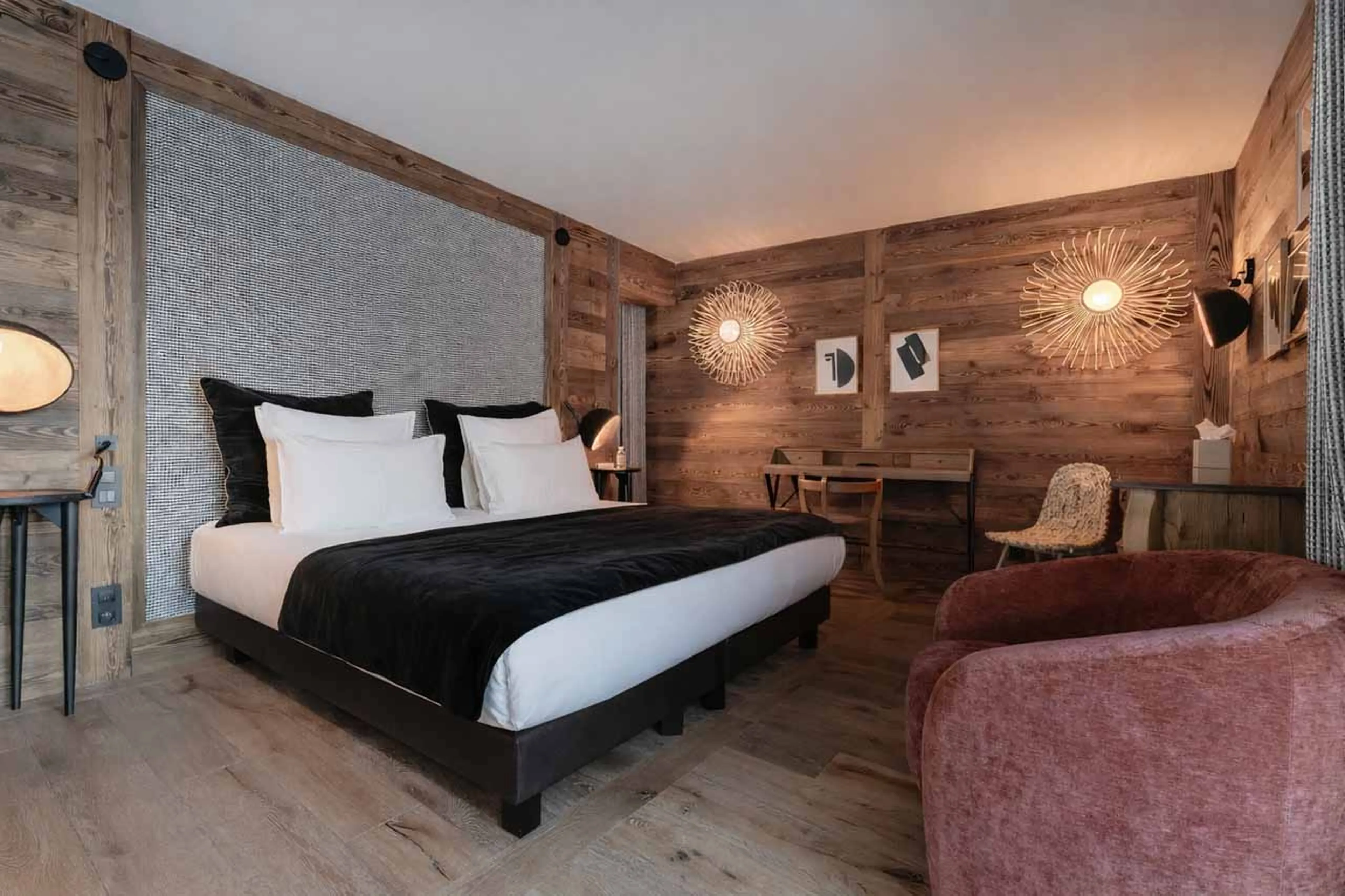 Double bedroom with terrace access and en-suite shower room in Apartment Best View, Val d'Isere