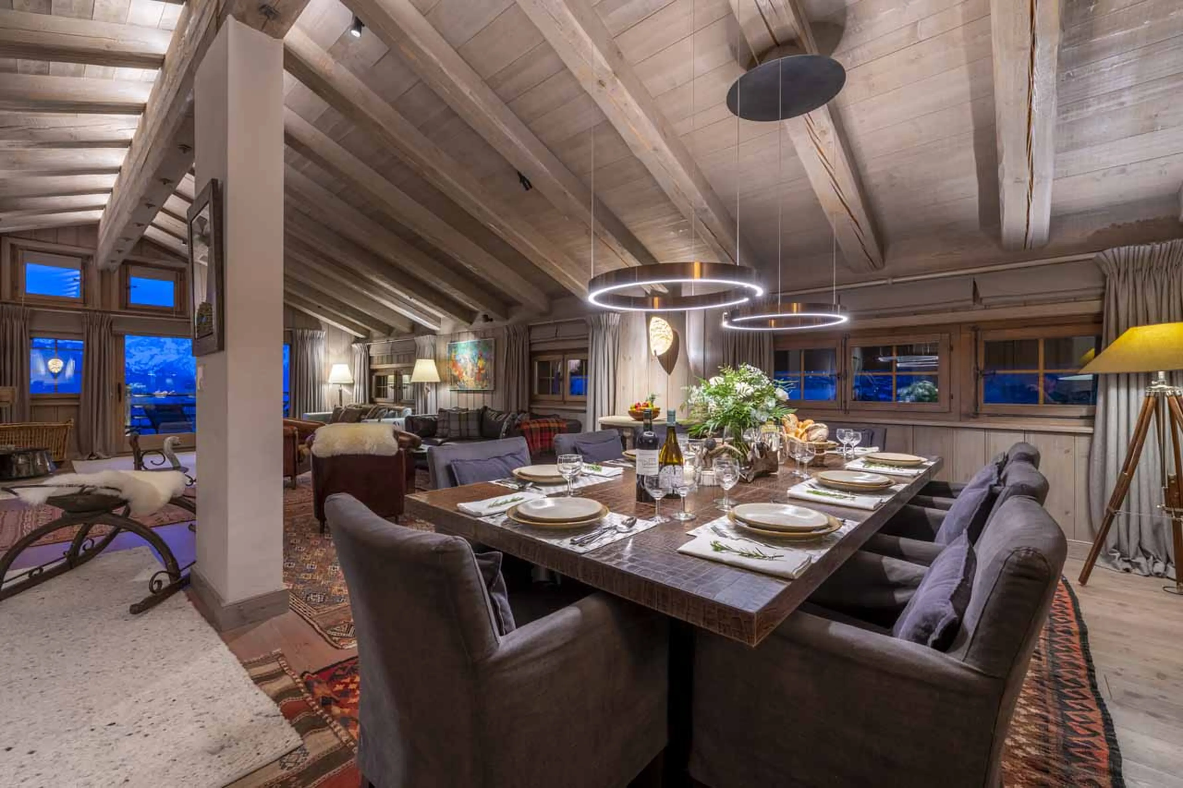 Dining table at Apartment Breithorn in Verbier