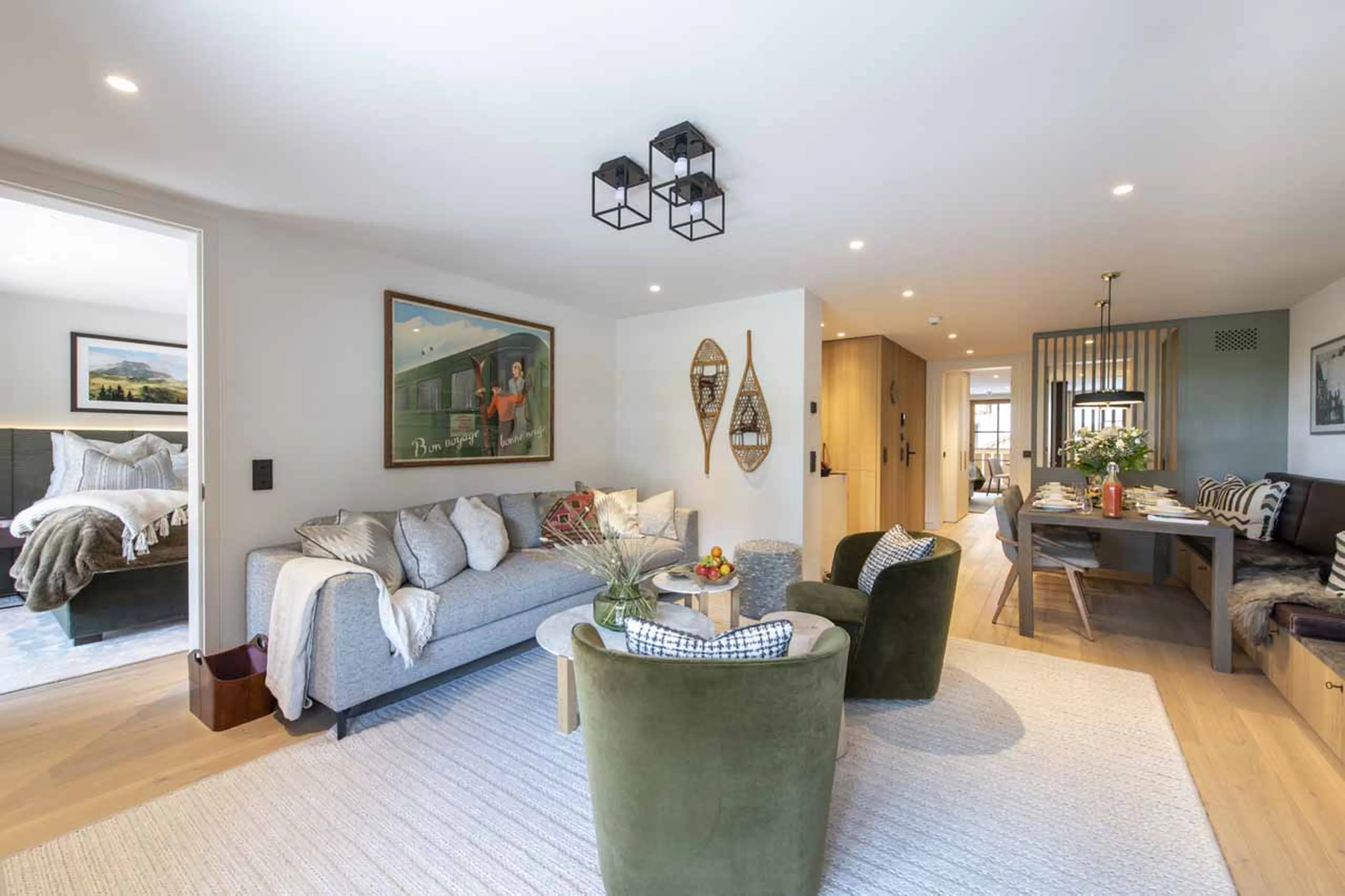 Living  area and bedroom at Apartment Brunnenhof 12 in Lech