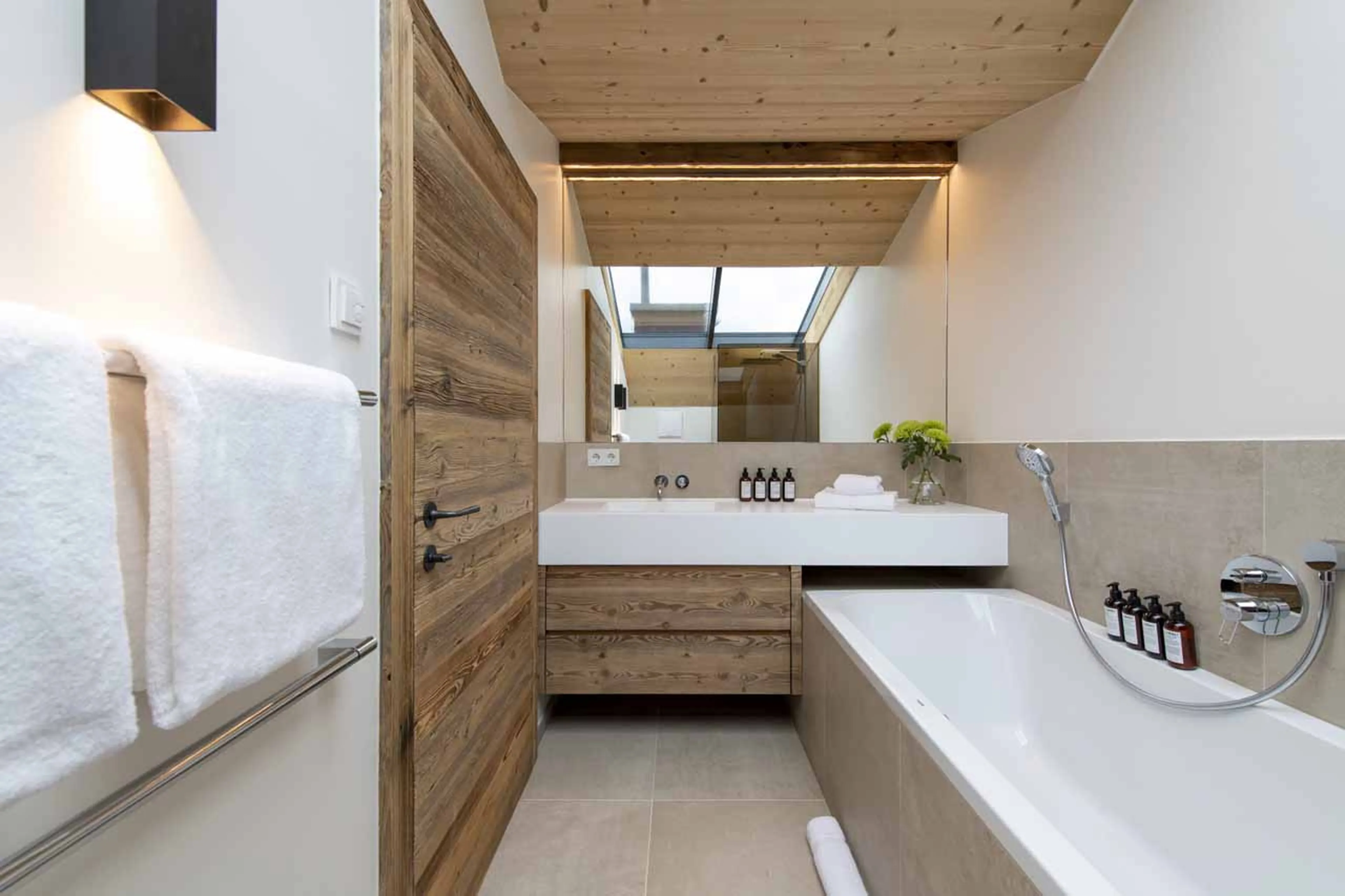 Bathroom at Apartment Brunnenhof 13 in Lech