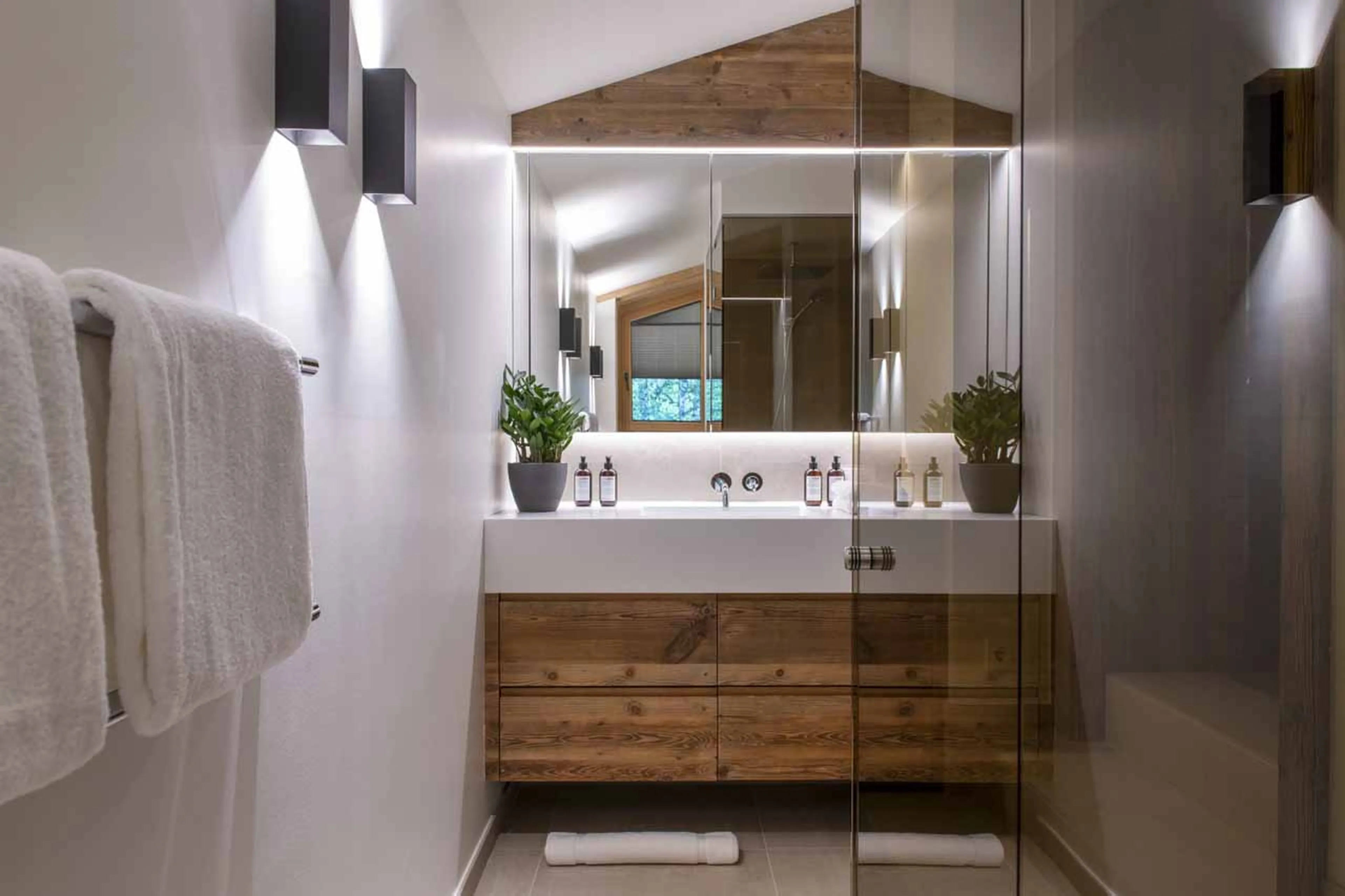 Shower room at Apartment Brunnenhof 13 in Lech