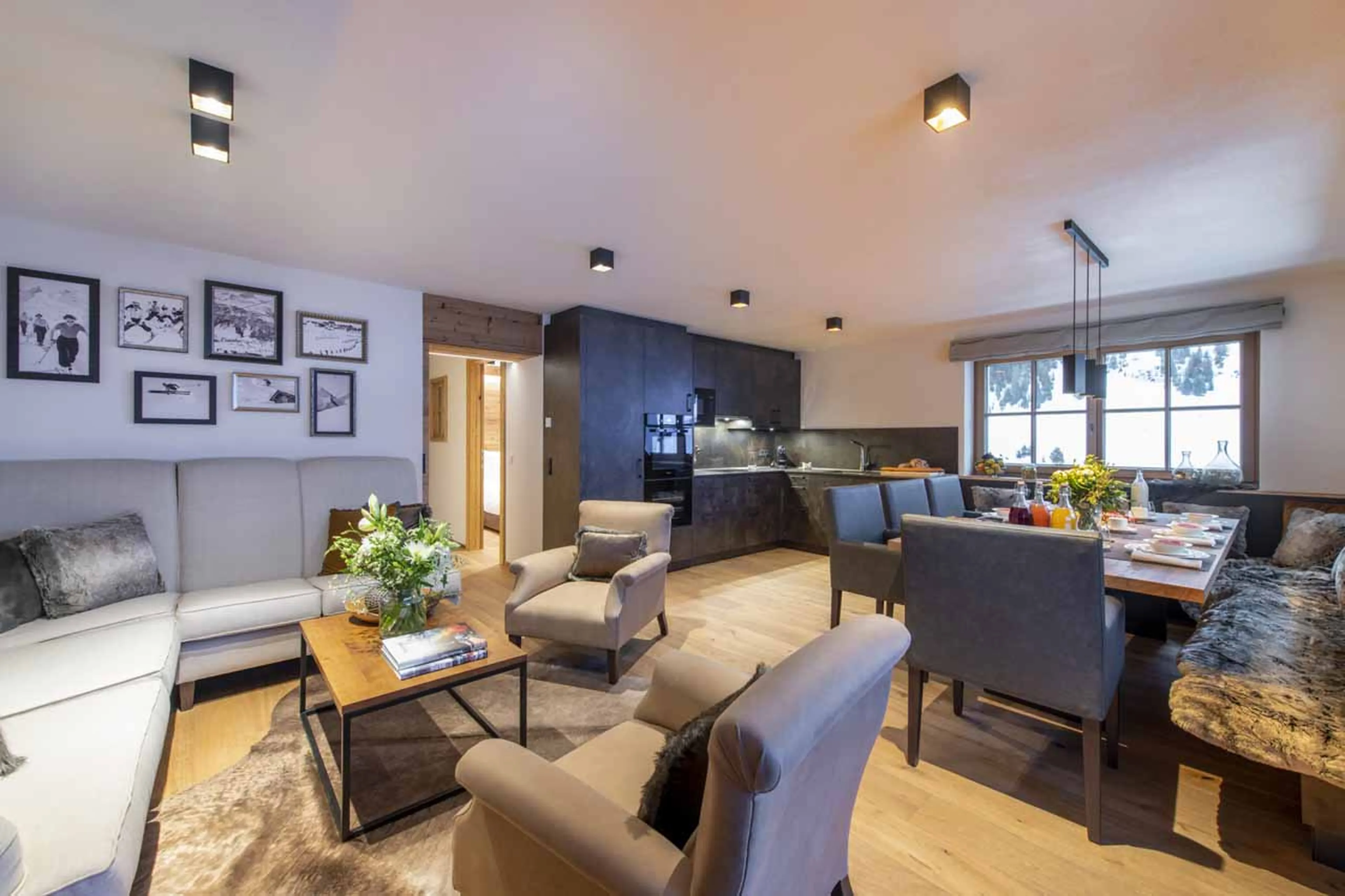 Open plan living area at Apartment Brunnenhof in Lech