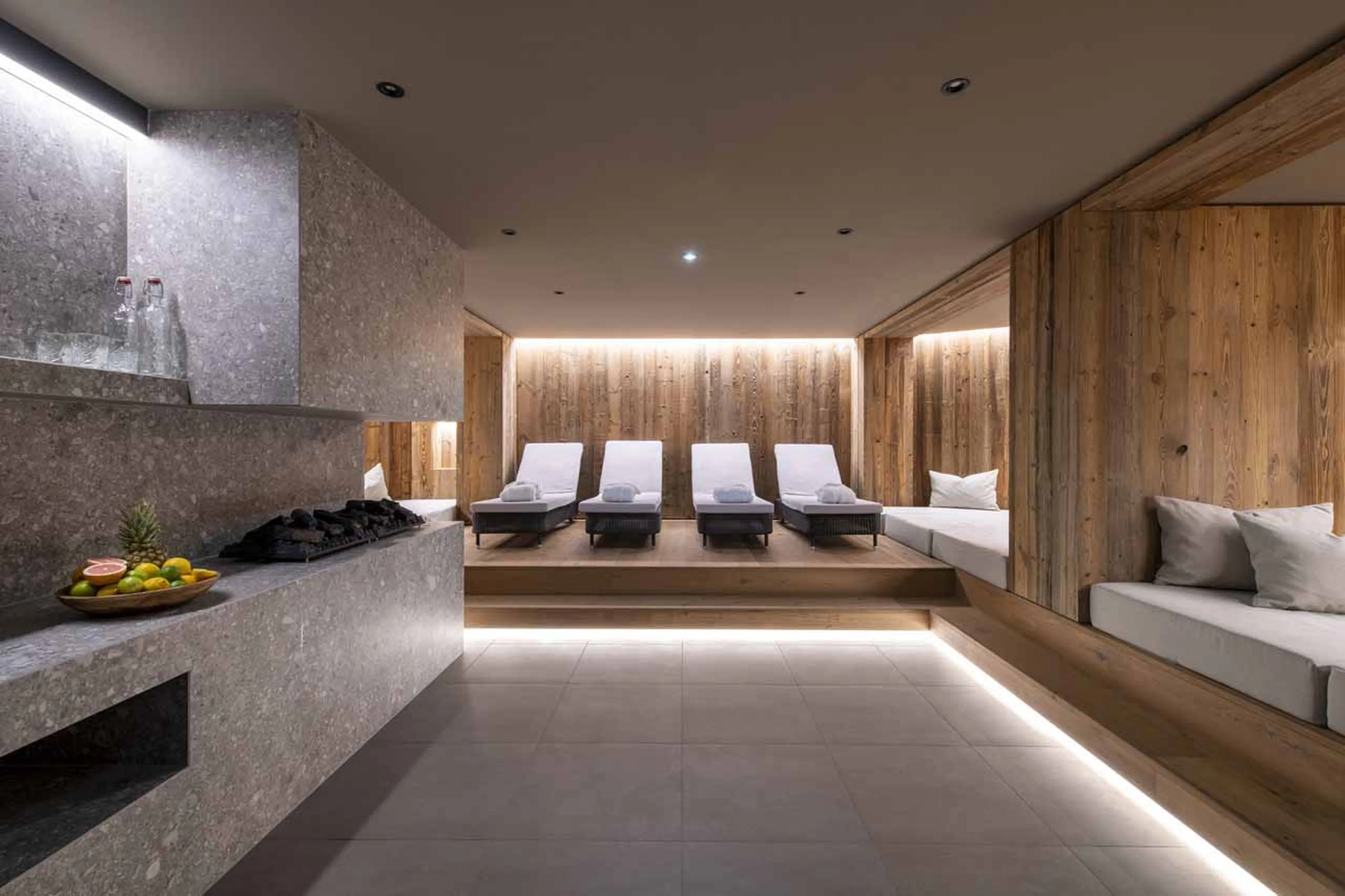 Relaxation area in shared spa at Apartment Brunnenhof 8 in Lech