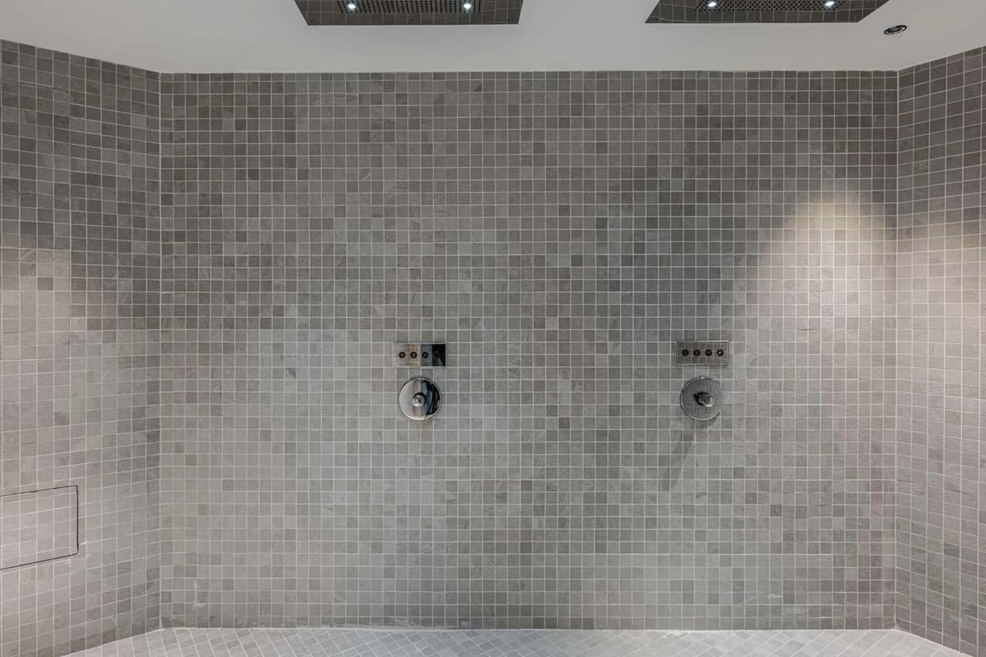 Sensory shower at Apartment Castano in Courchevel 1850