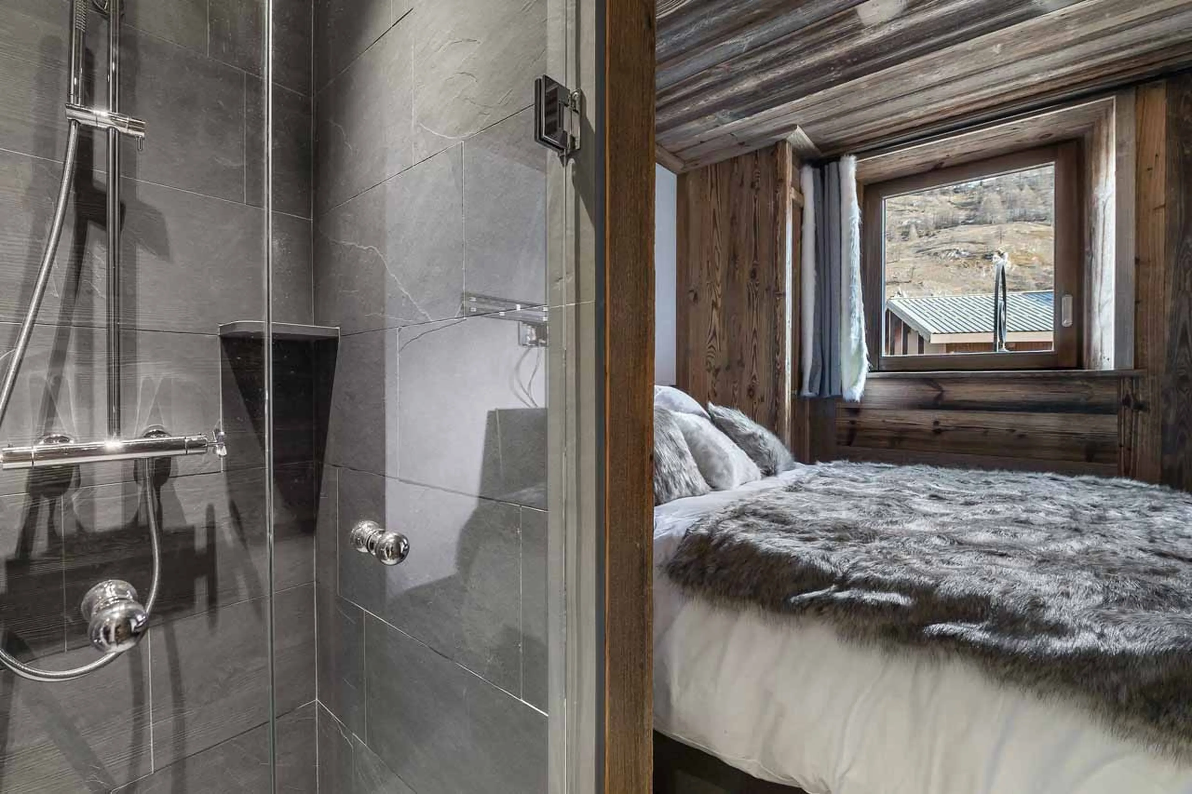 Bedroom three at Apartment Castor in Val d'Isere