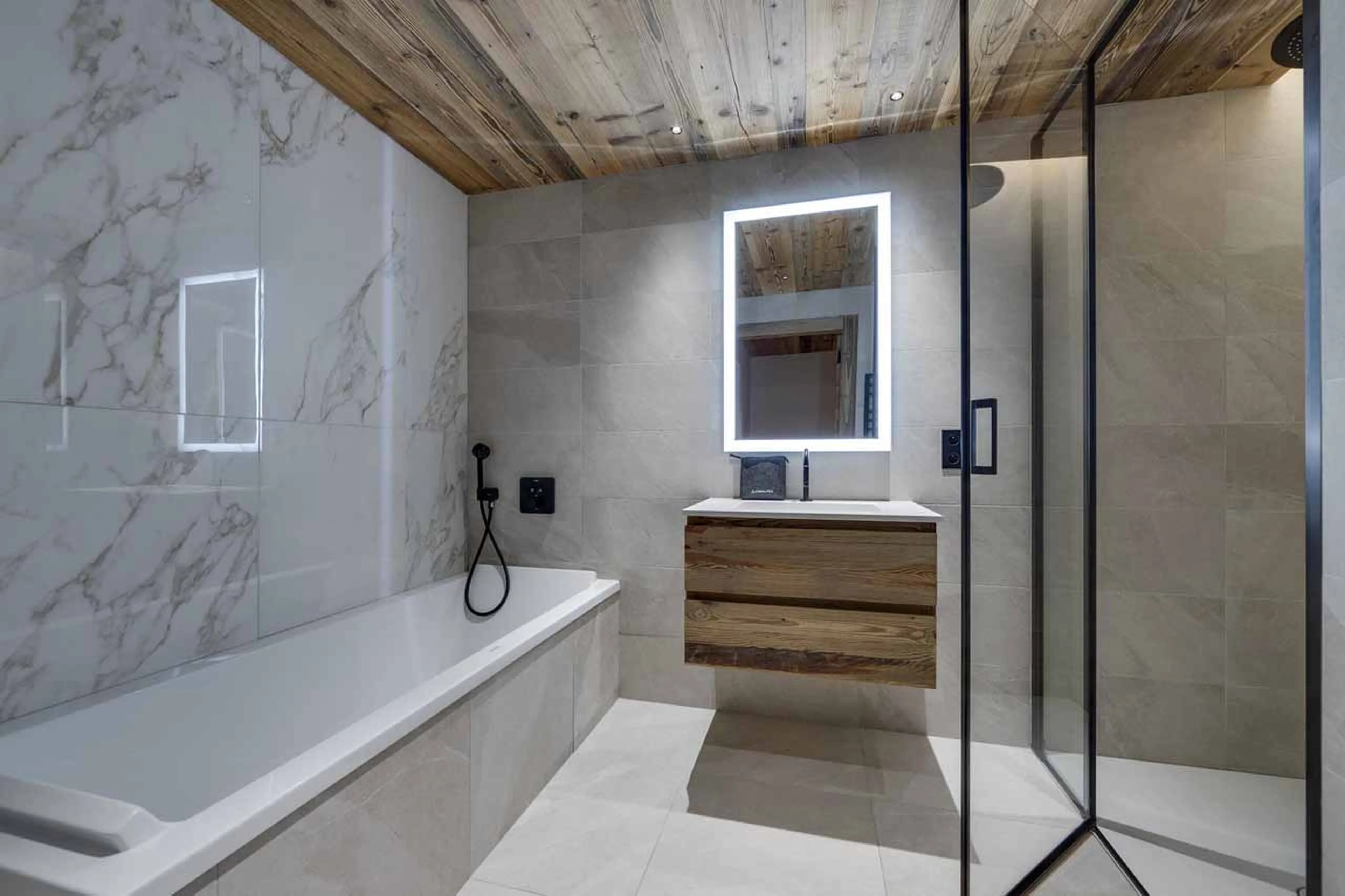 Bedroom 1 en-suite at Apartment Chardon 102 in Val d'Isere