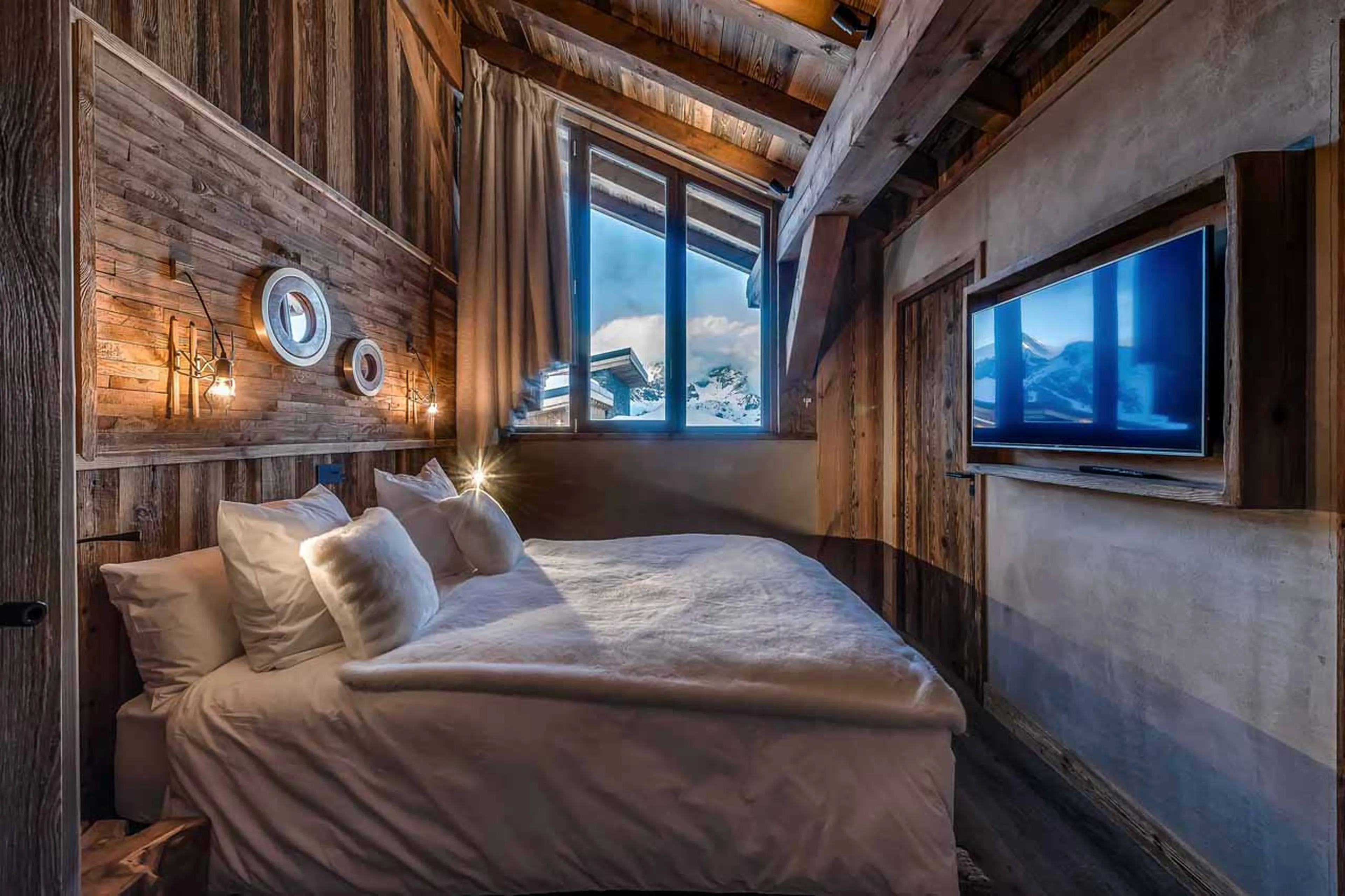 Bedroom 7 at Apartment Charvet in Val d'Isere