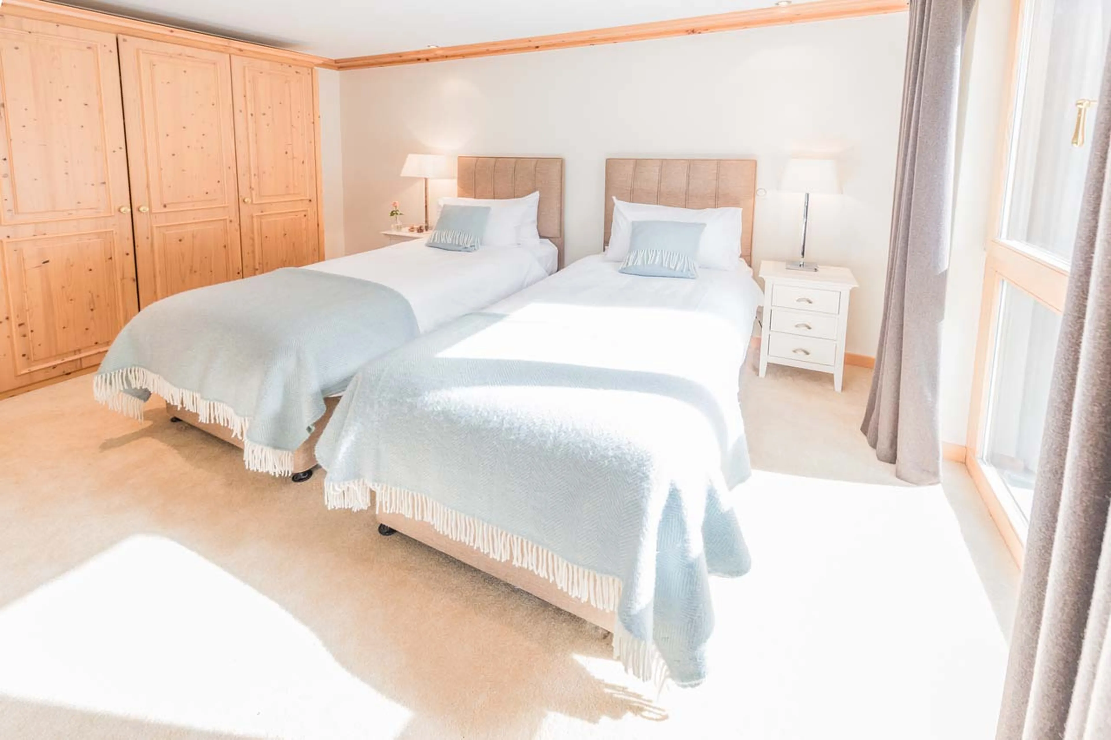 Twin beds at Apartment D'Amore in Zermatt