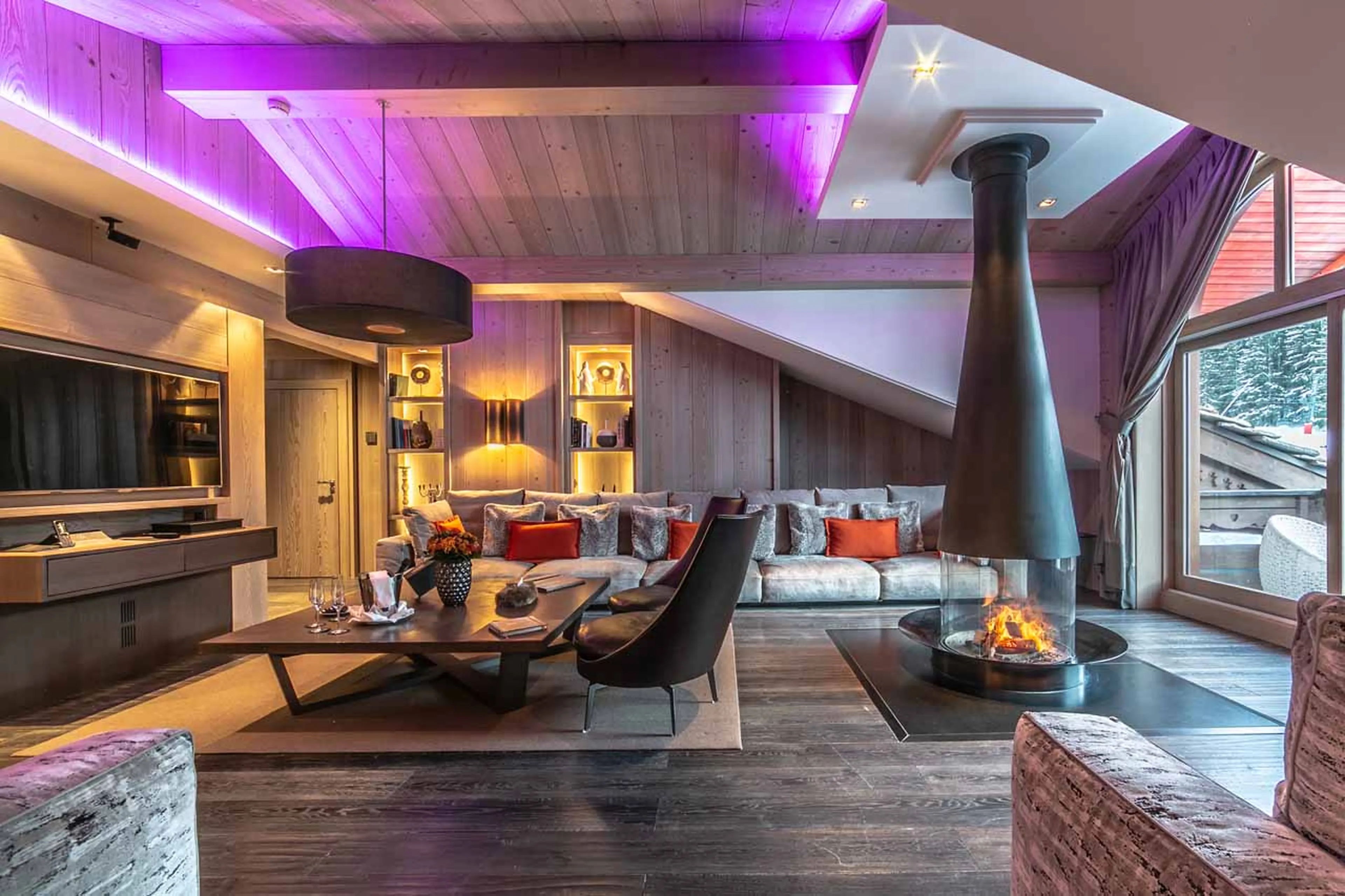 TV in living area of Apartment Emerald in Courchevel 1850