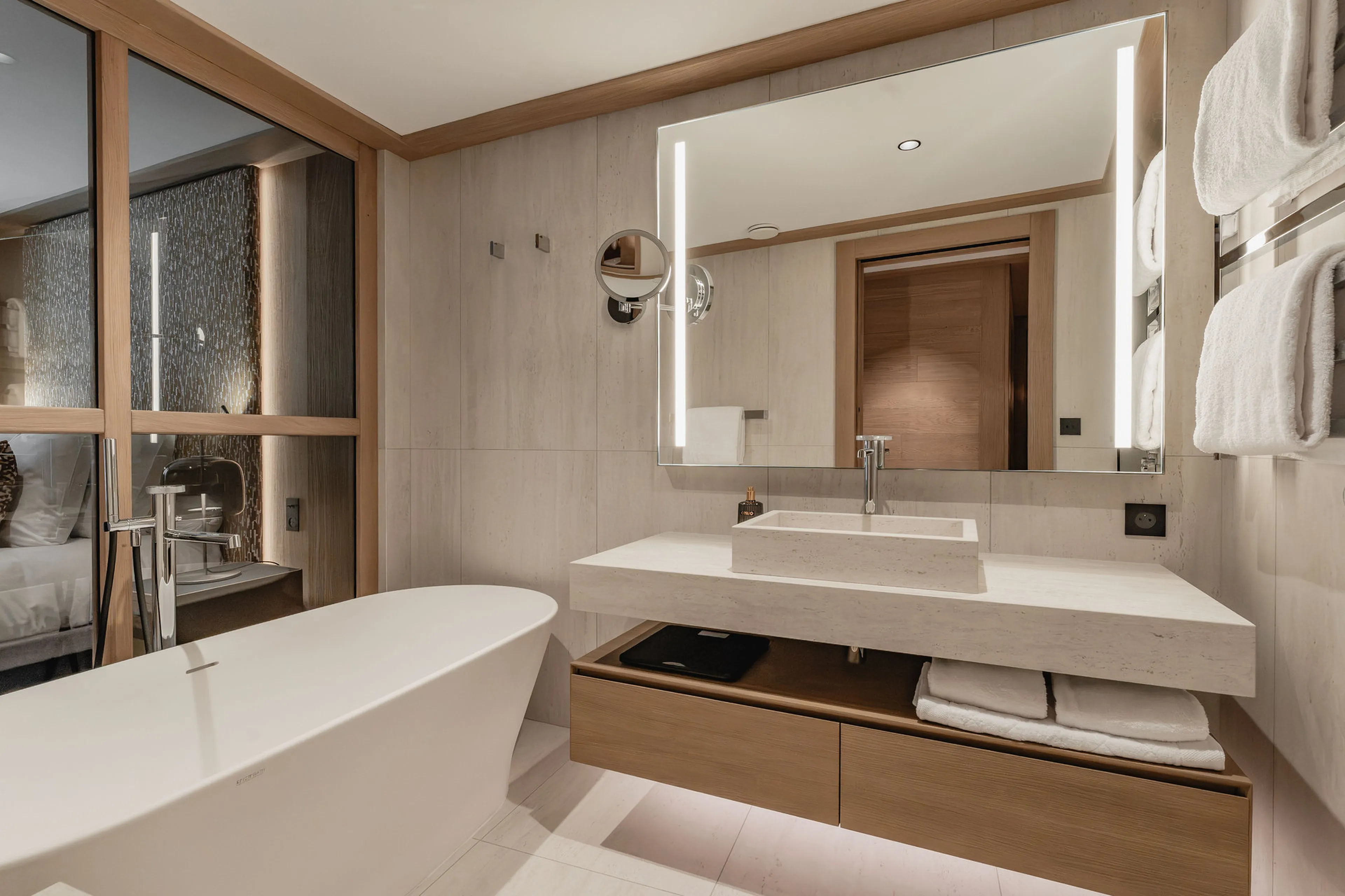 Bedroom 3 en-suite at Apartment L'Enjopa in Val d'Isere