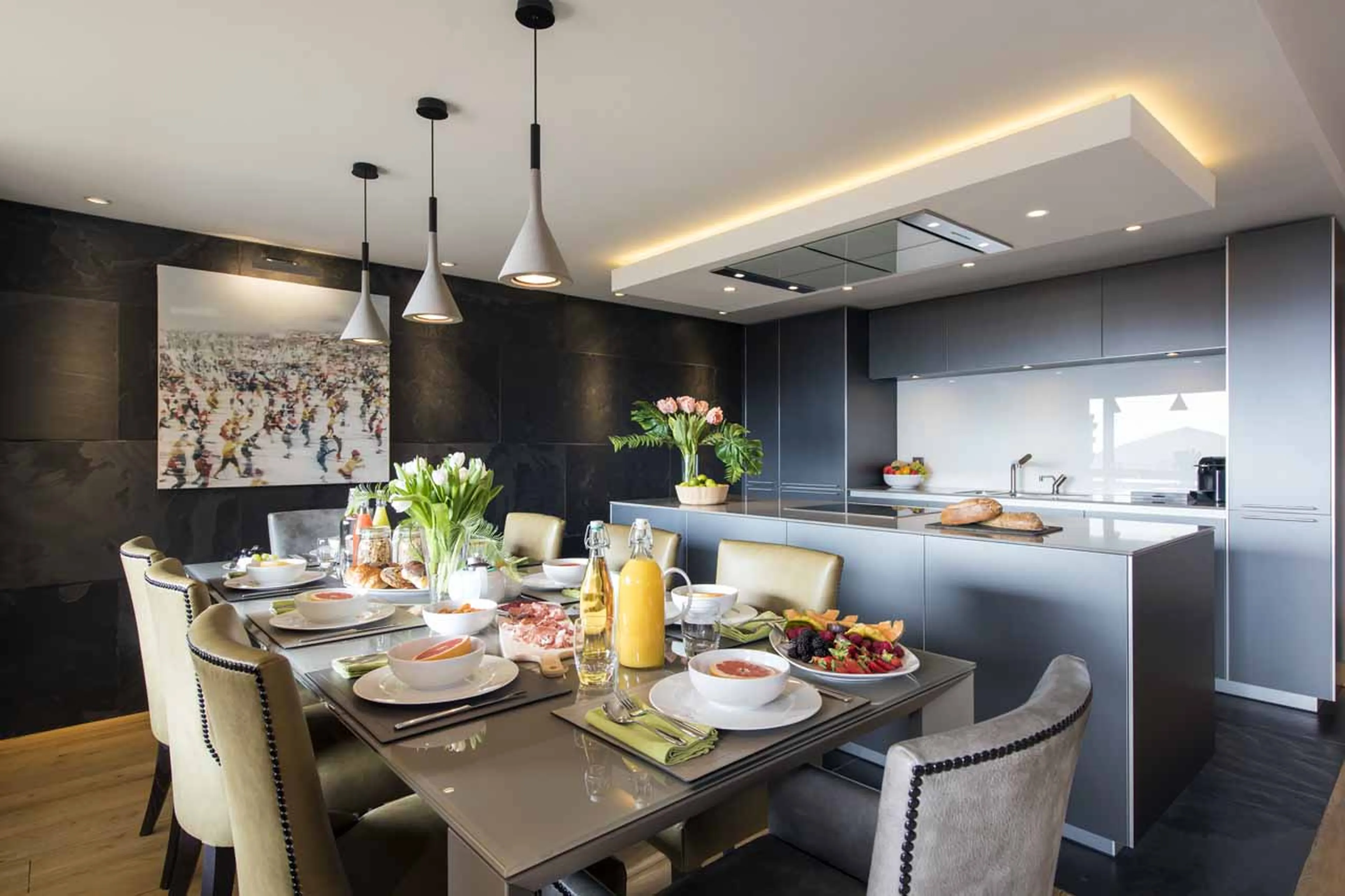 Dining table at Apartment Fleur de Lin in Verbier