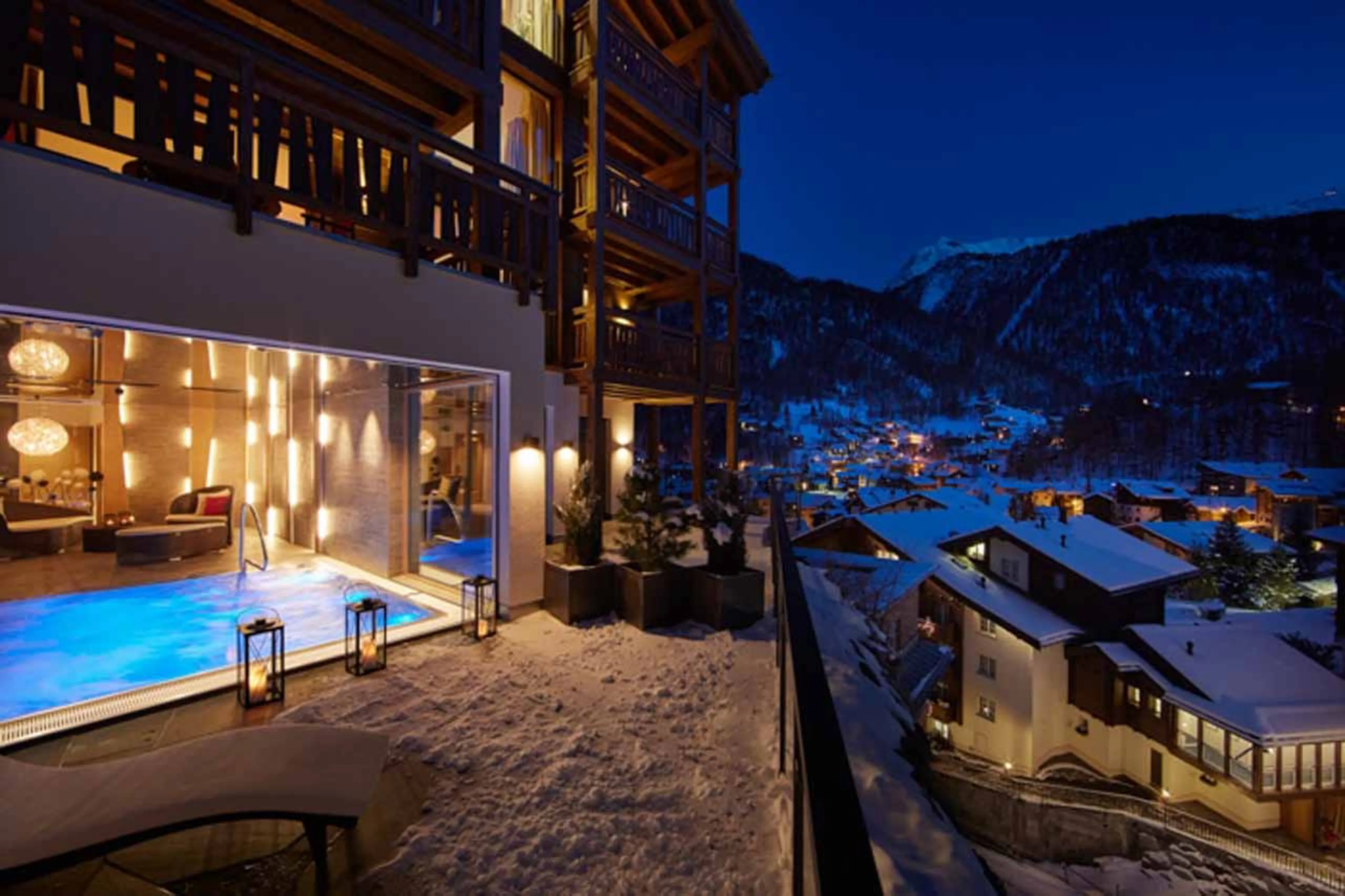 Exterior and spa of La Vue apartments in Zermatt